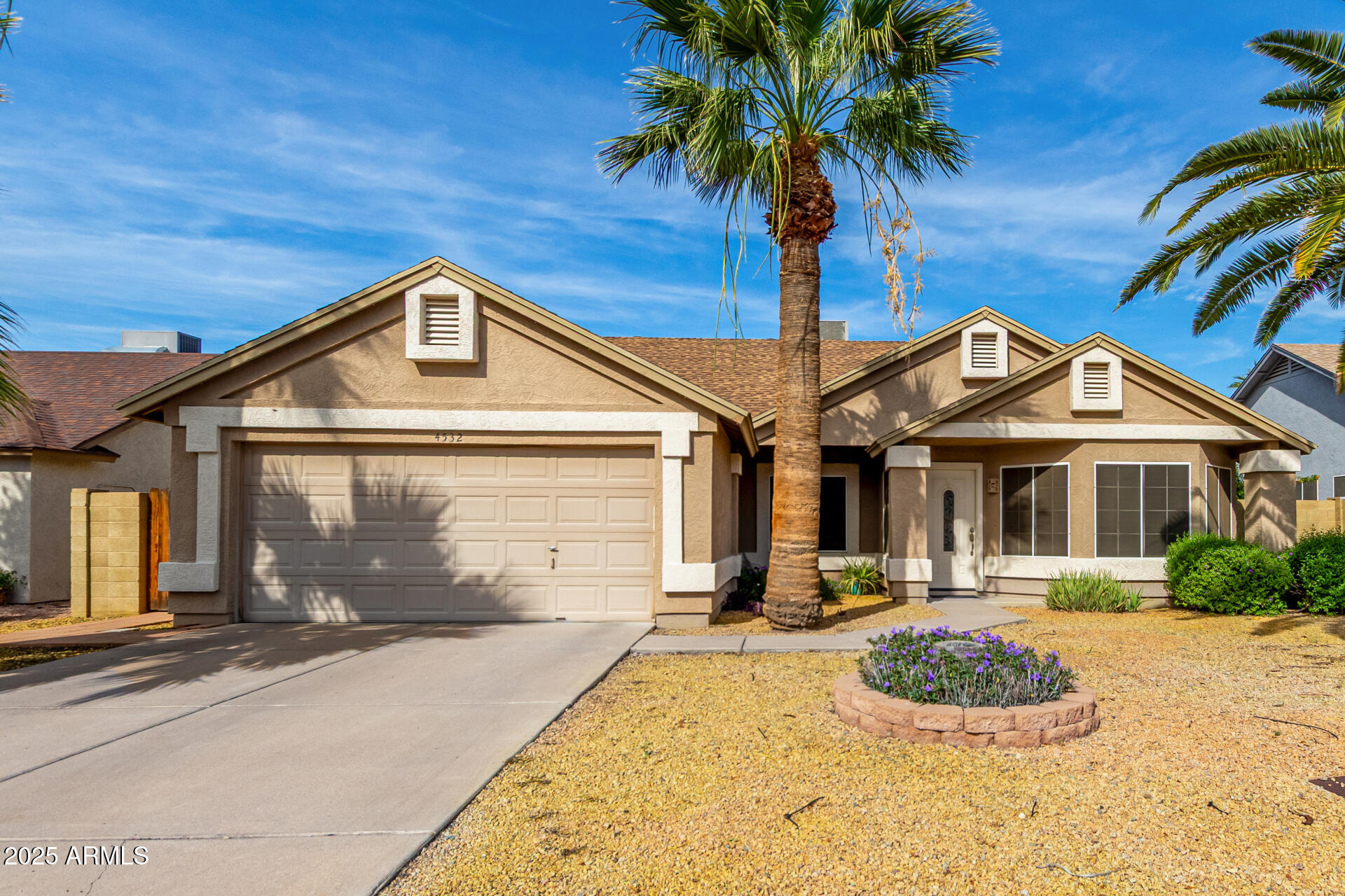 4532 E DOUGLAS Avenue