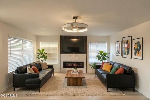 Property photo of 1403 W Goldfinch Way, Chandler, AZ 85286