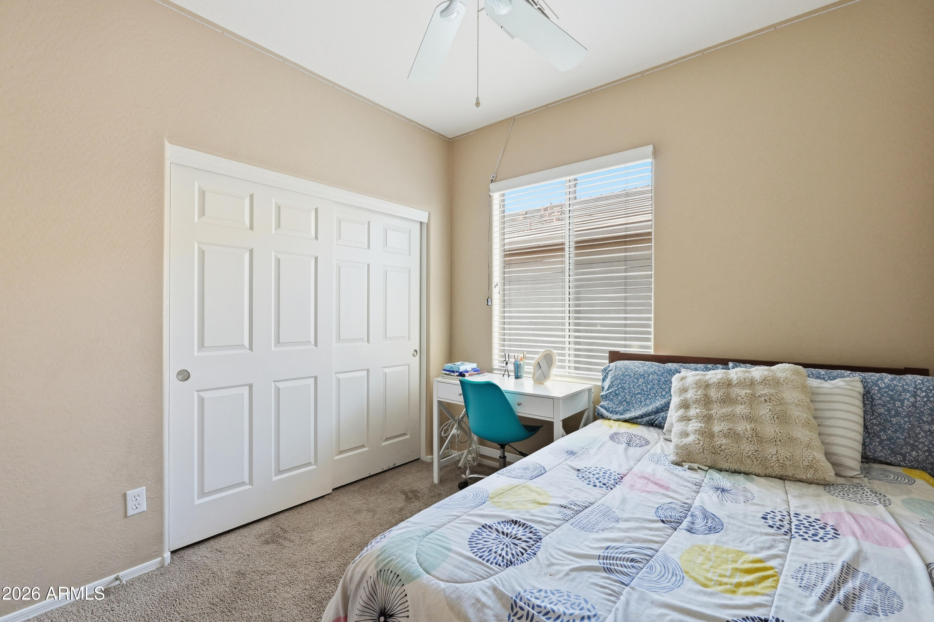 ANTHEM UNIT 32 - Residential