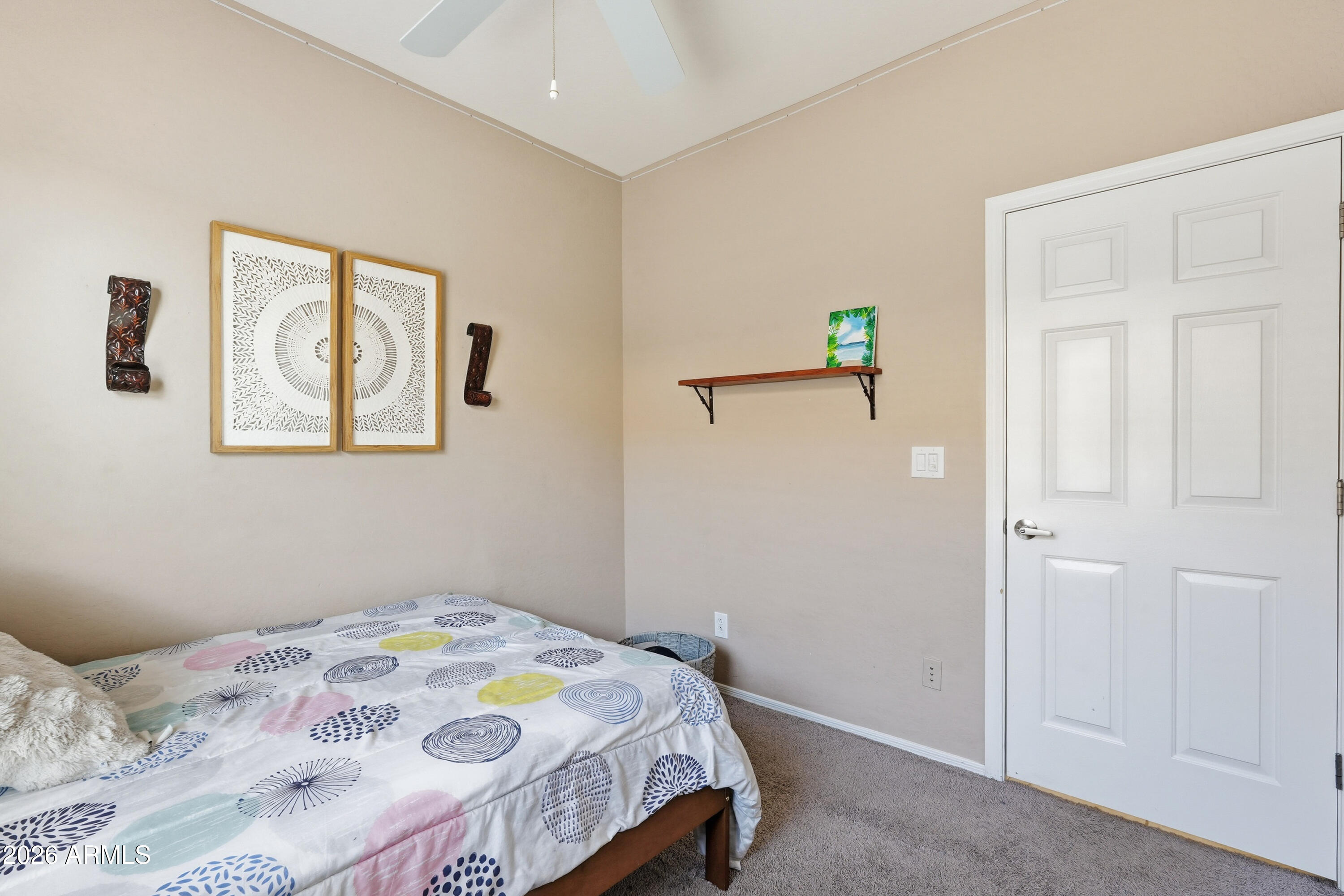 ANTHEM UNIT 32 - Residential