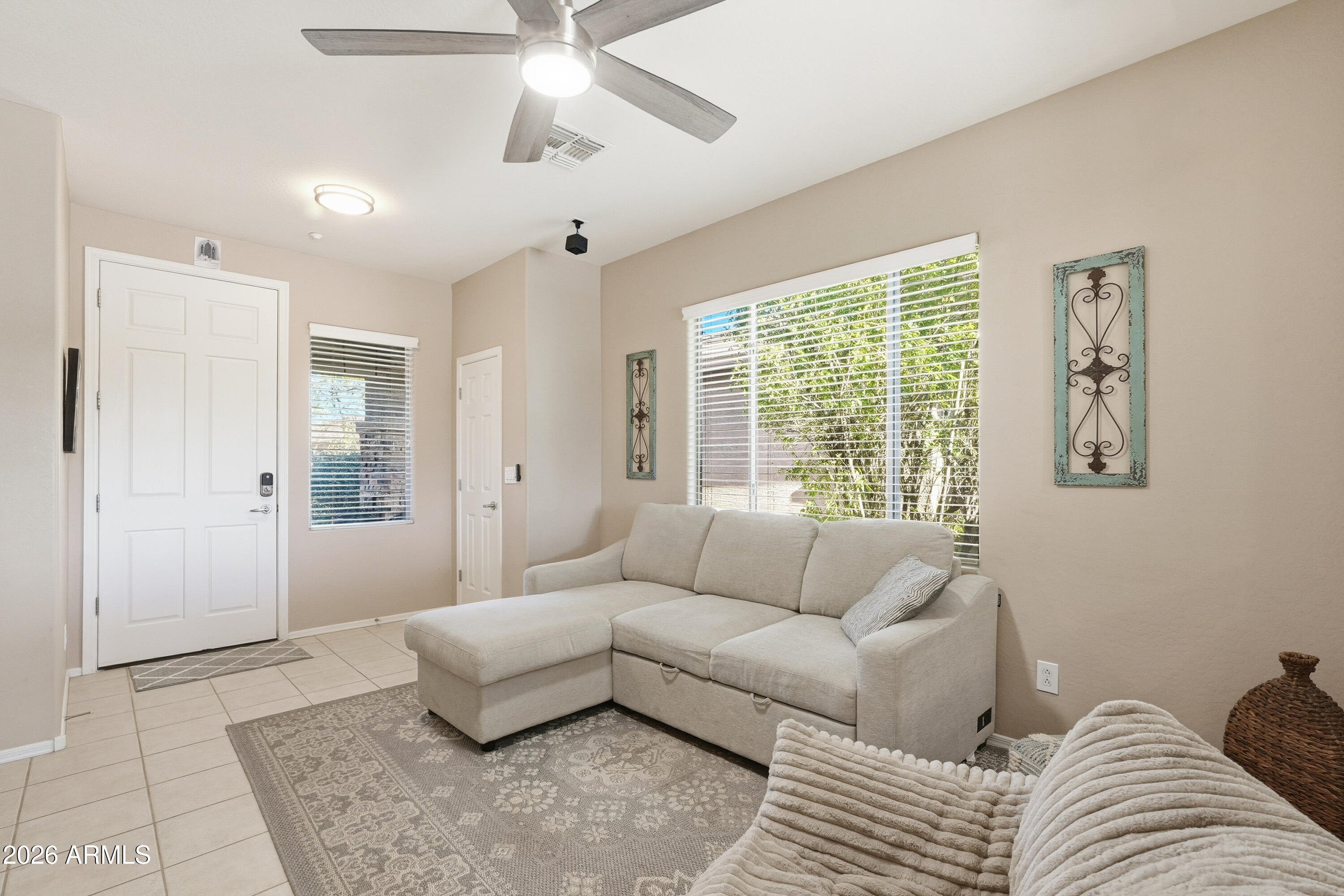 ANTHEM UNIT 32 - Residential