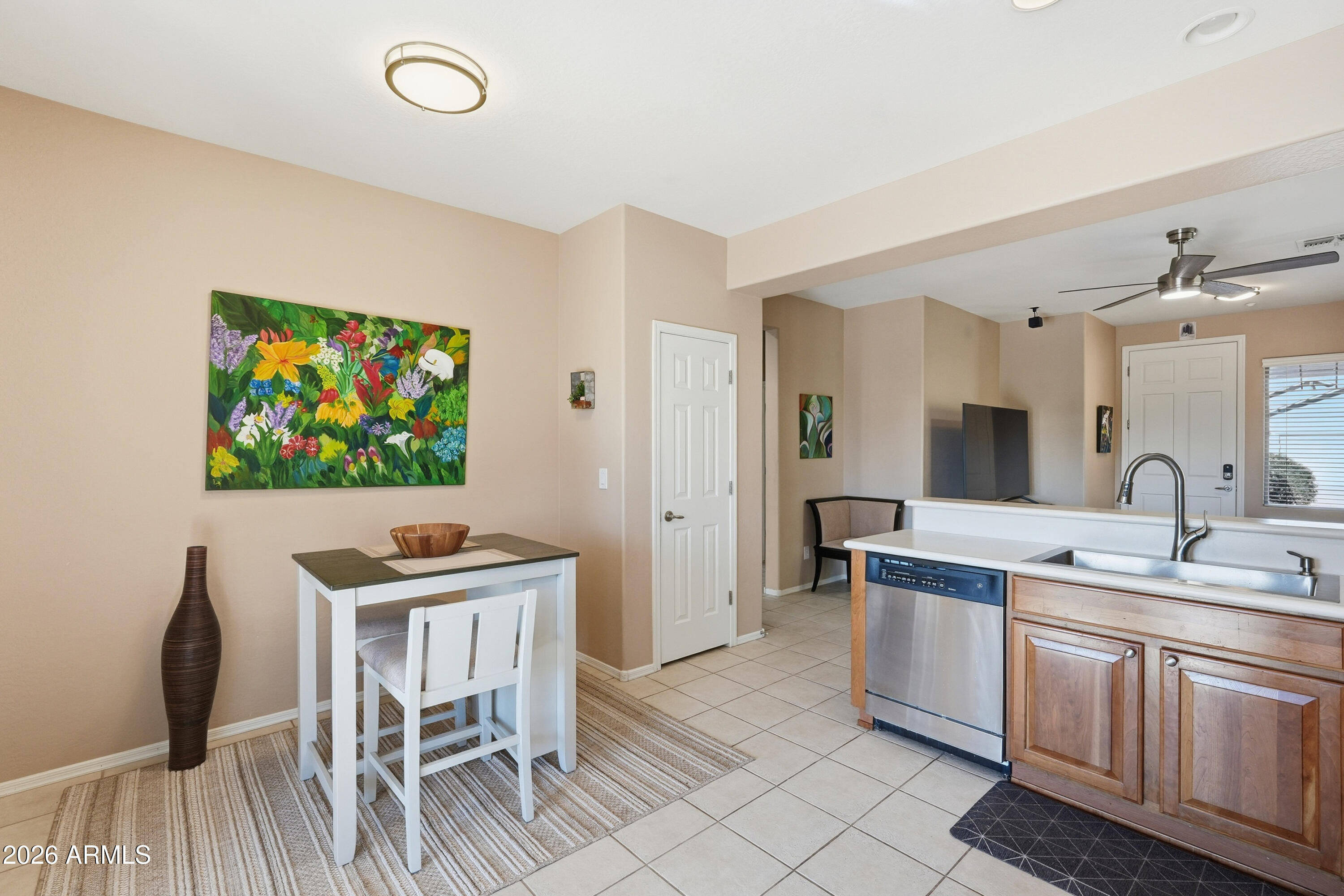 ANTHEM UNIT 32 - Residential