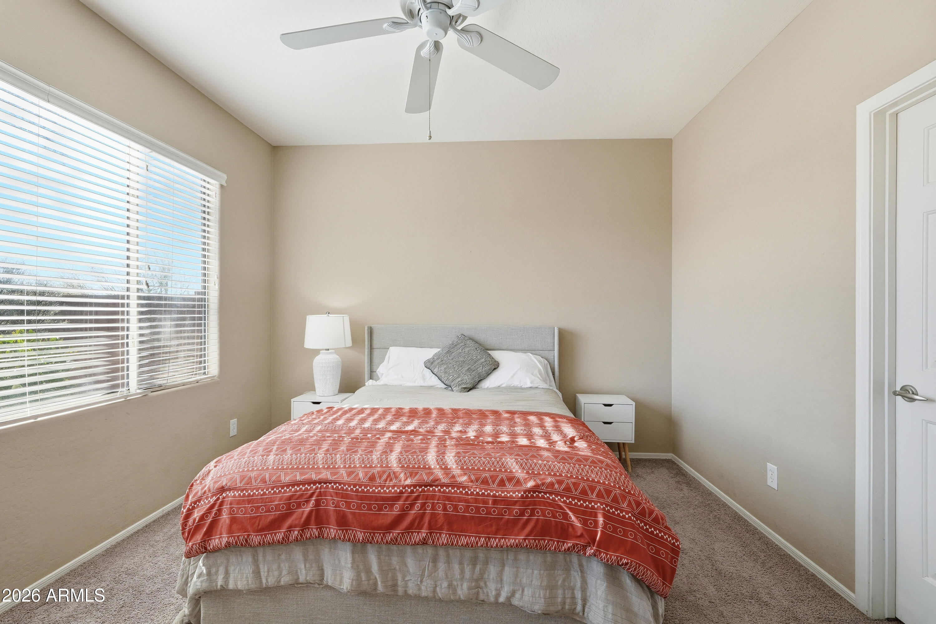 ANTHEM UNIT 32 - Residential