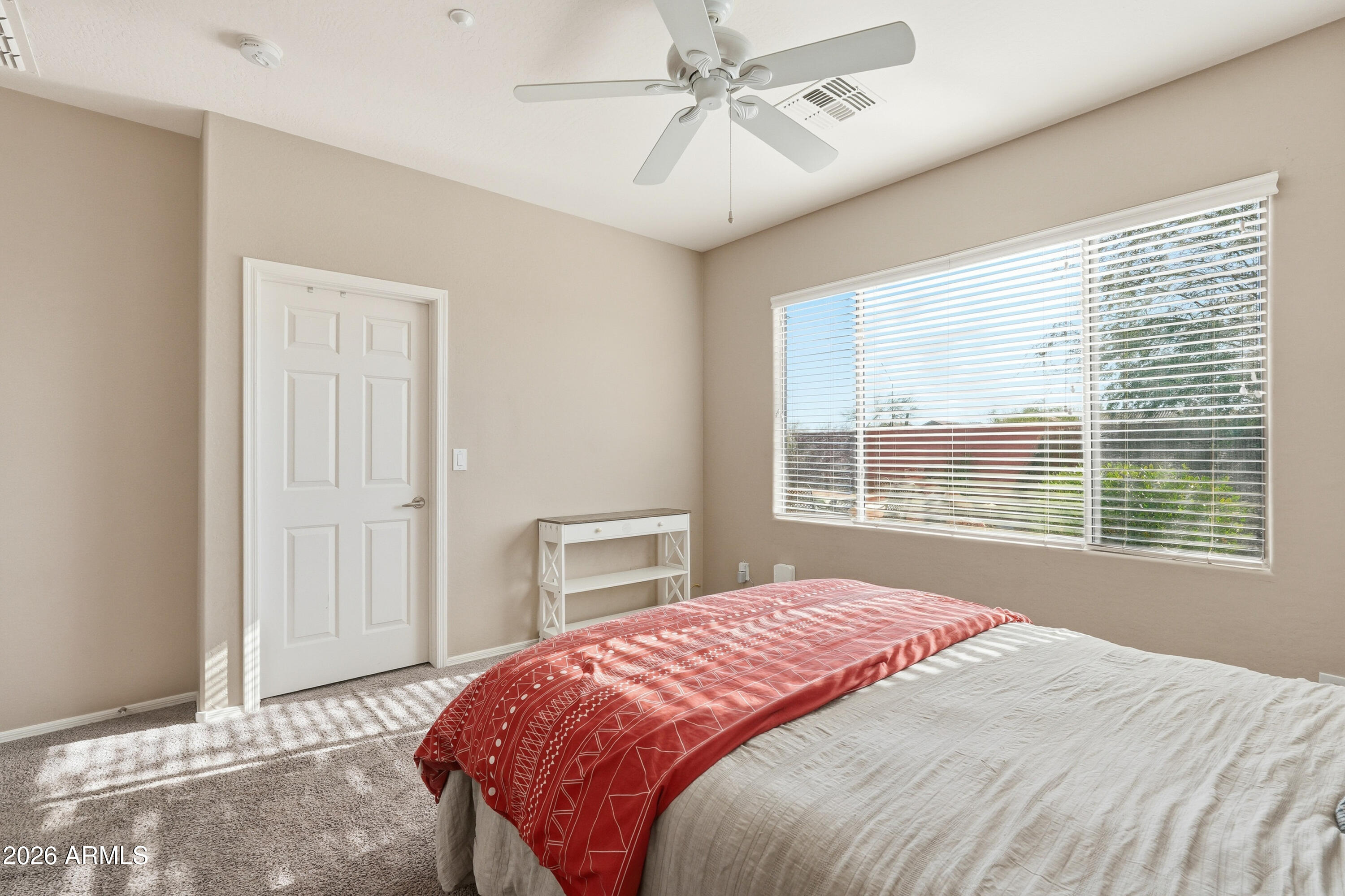 ANTHEM UNIT 32 - Residential