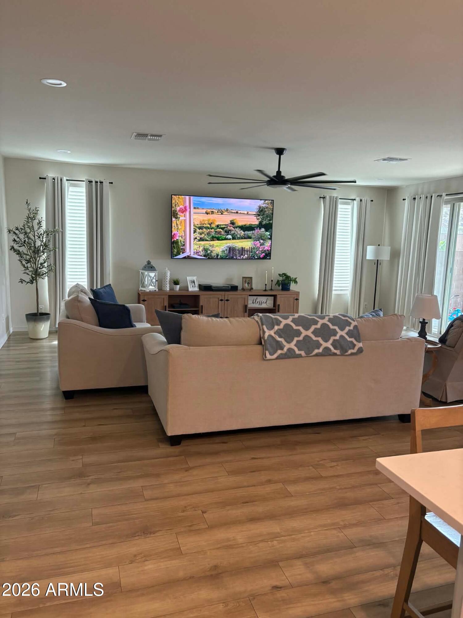 1939 W Fawn Way