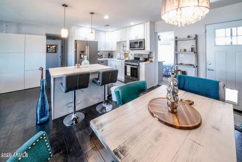 1207 E ALICE Avenue Phoenix AZ 85020