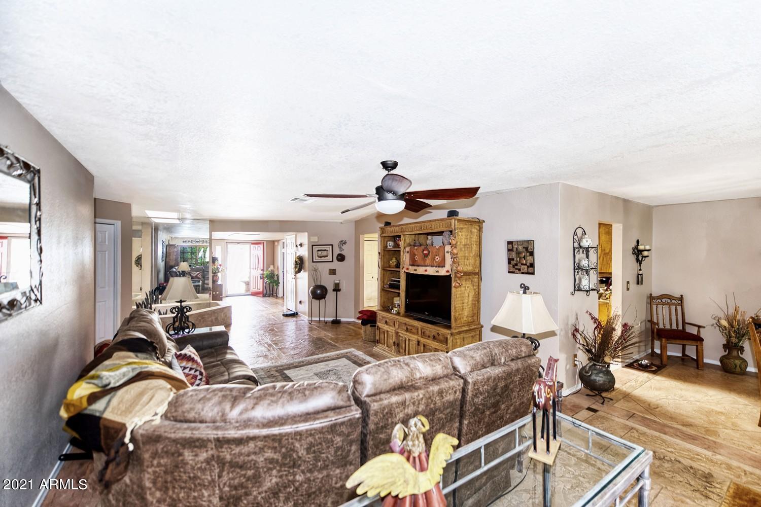 THE GREENWAYS UNIT 1 - Residential