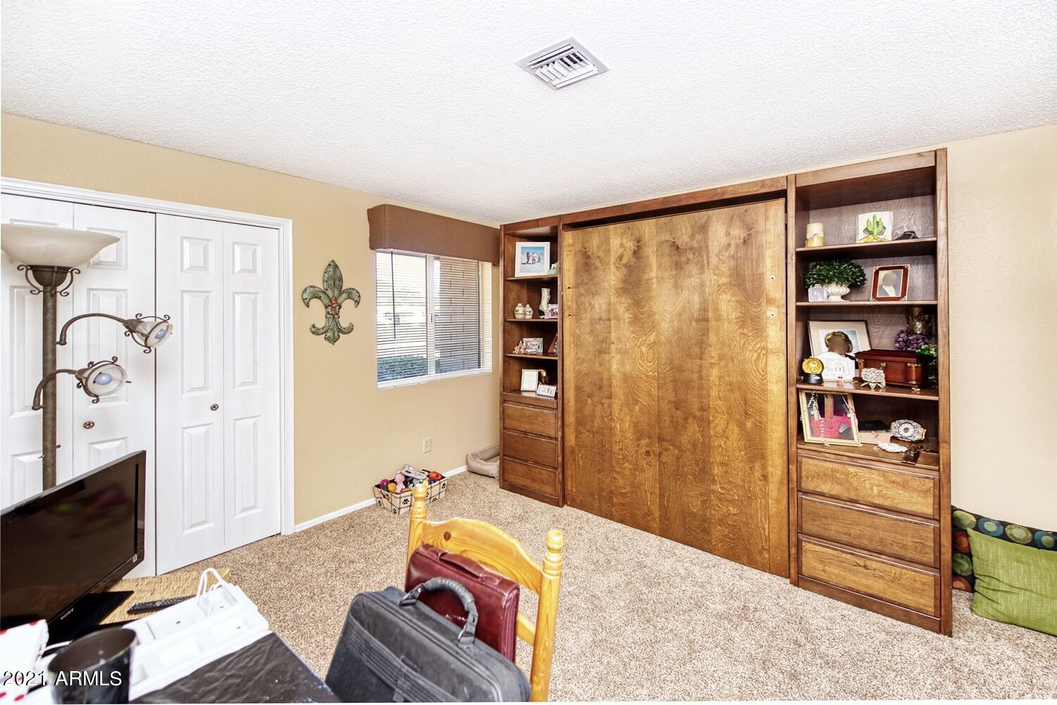 THE GREENWAYS UNIT 1 - Residential