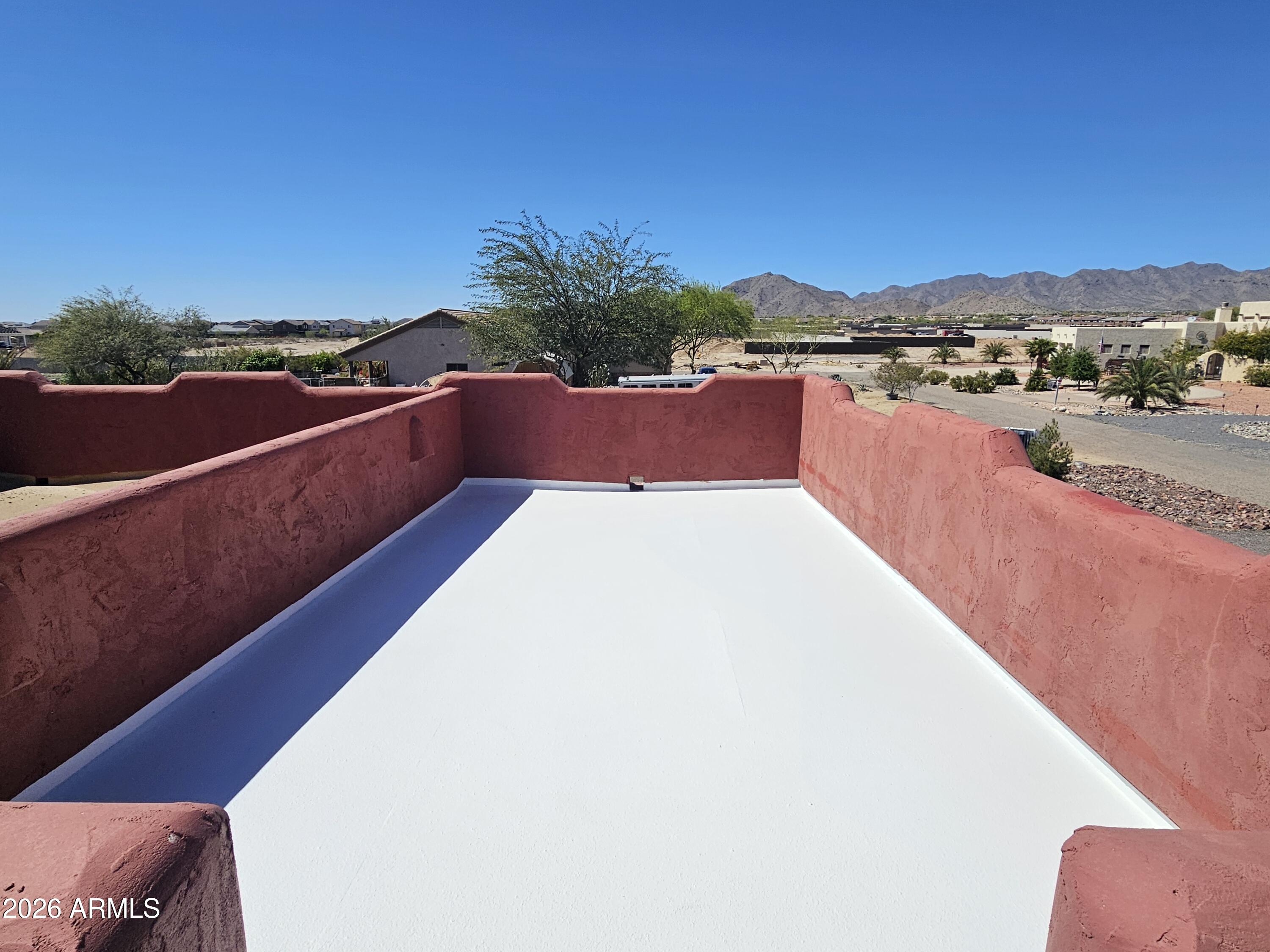 19931 W CAMBRIDGE Avenue