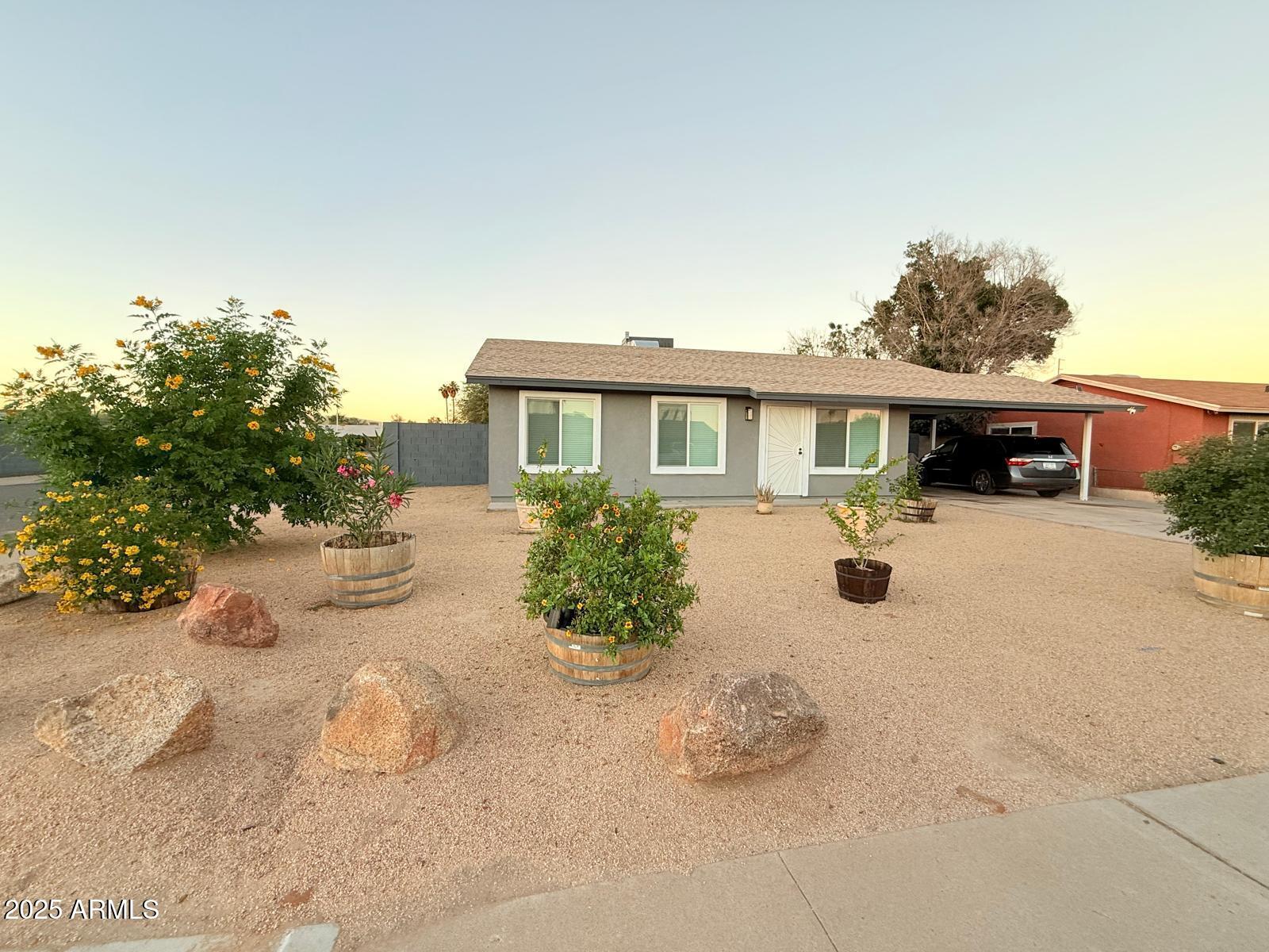 6852 W GARFIELD Street