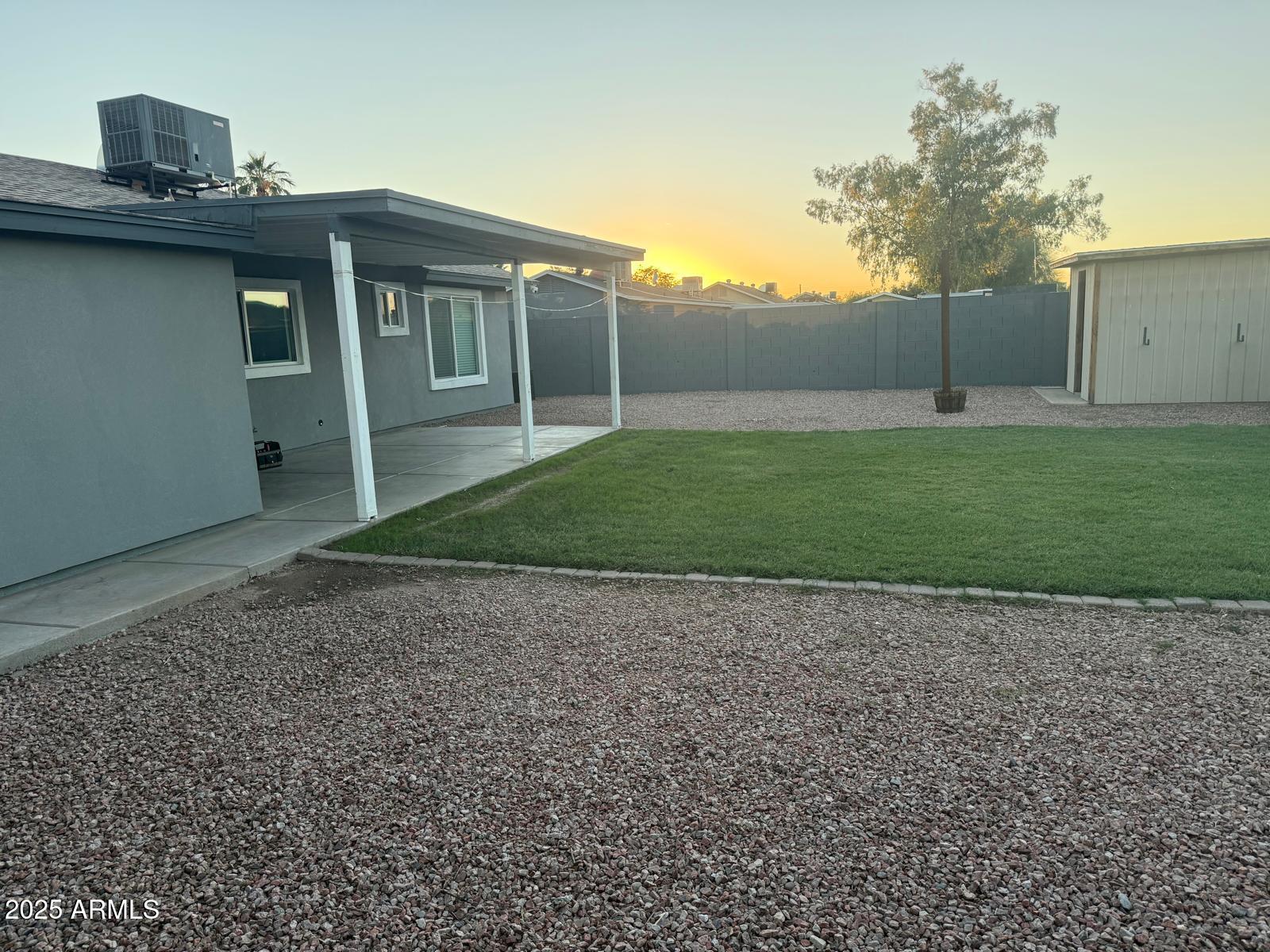 6852 W GARFIELD Street