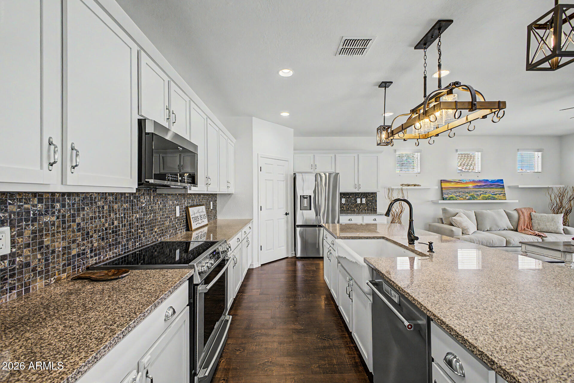 LAVEEN MEADOWS 2014 - Residential