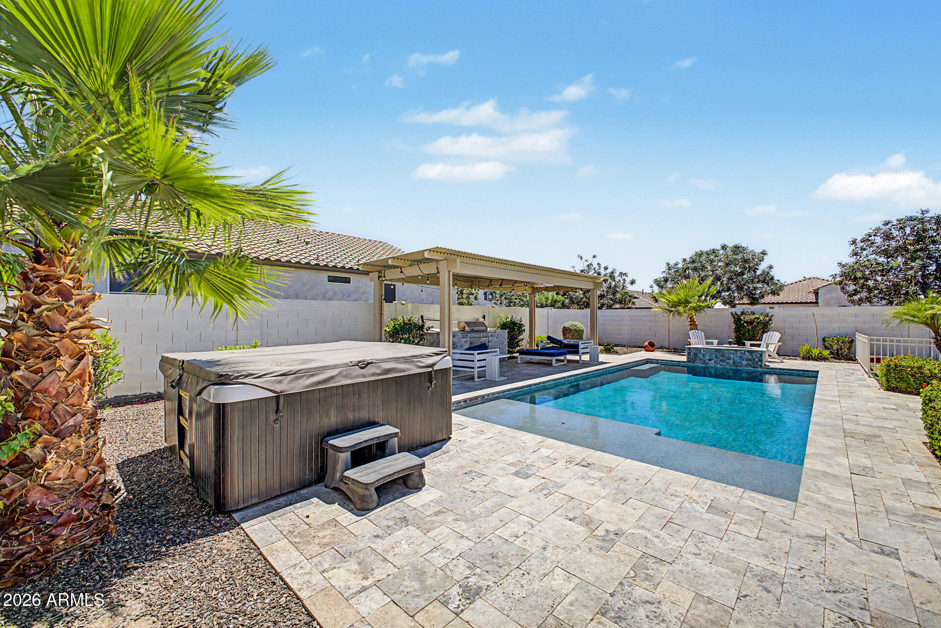 LAVEEN MEADOWS 2014 - Residential