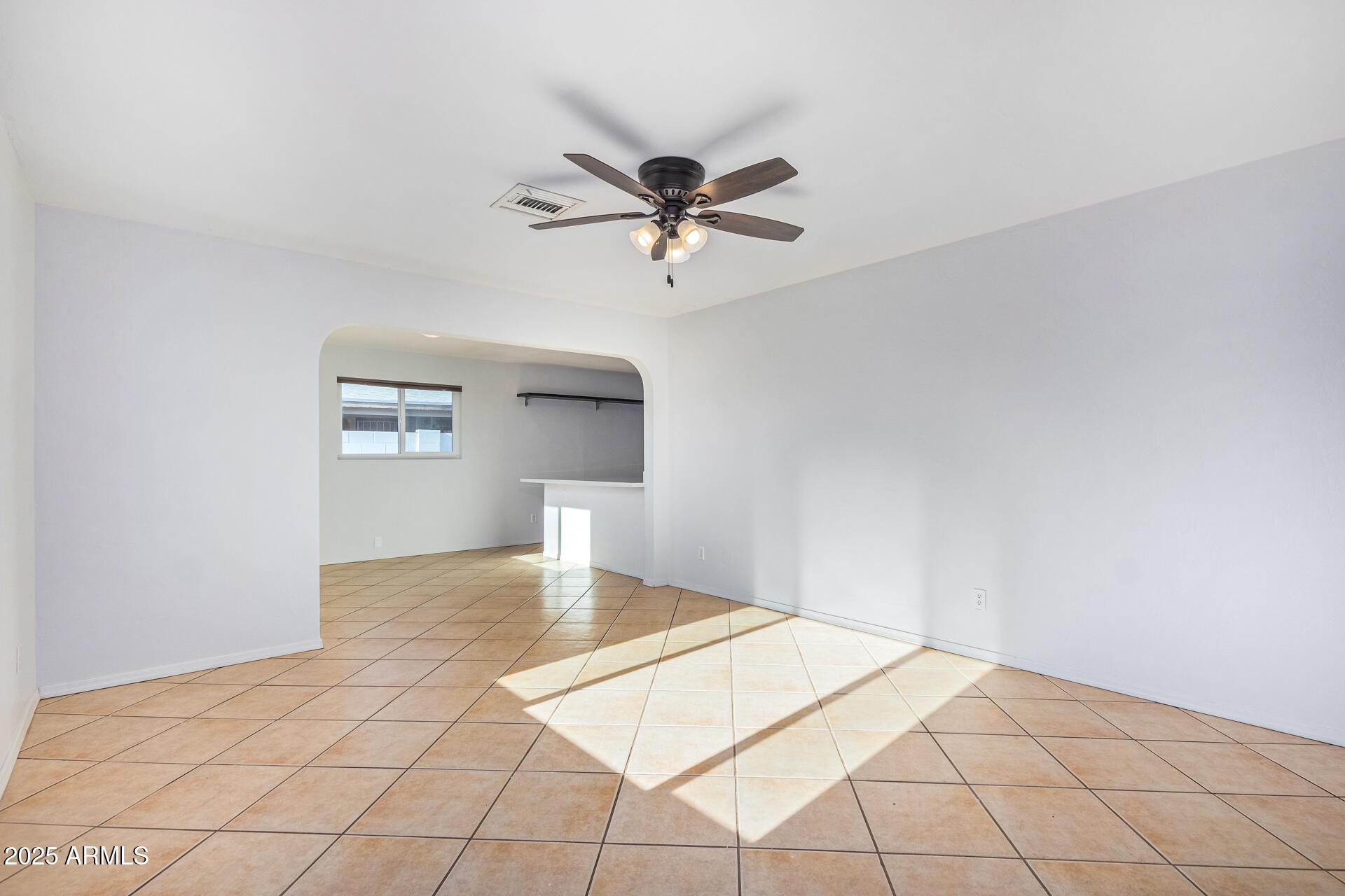 2924 W TOWNLEY Avenue