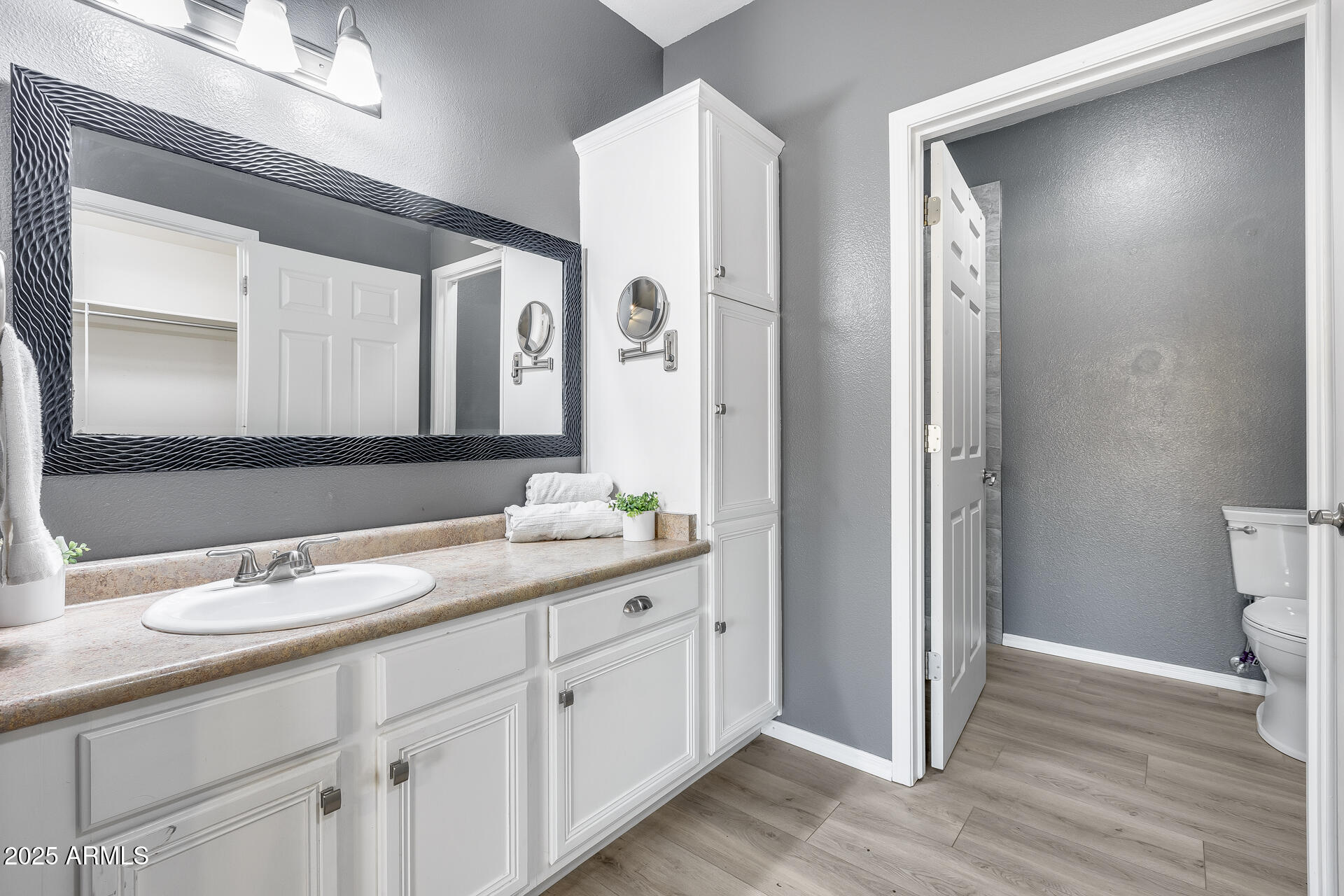 17017 N 12TH Street 2104