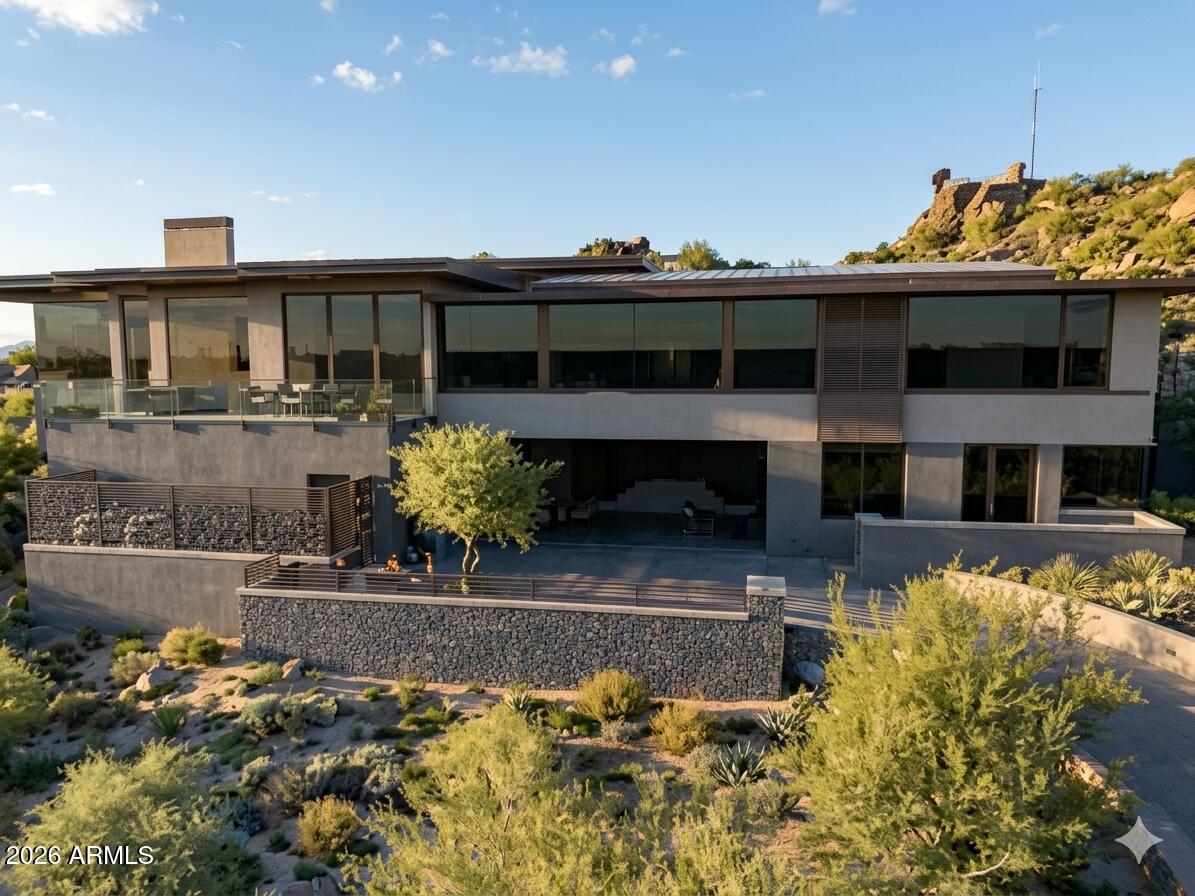 10101 E CAVEDALE Drive