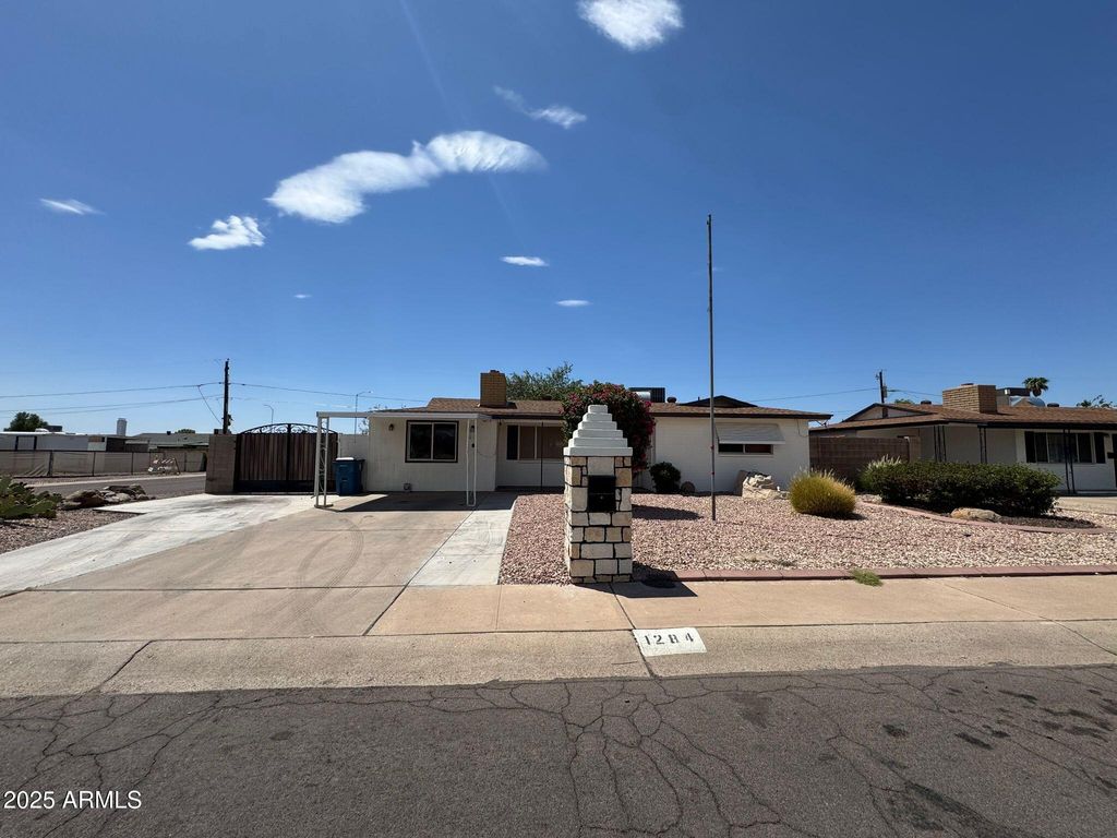 Photo of 1284 S Lawther Drive, Apache Junction, AZ 85120 (MLS # 6913918)
