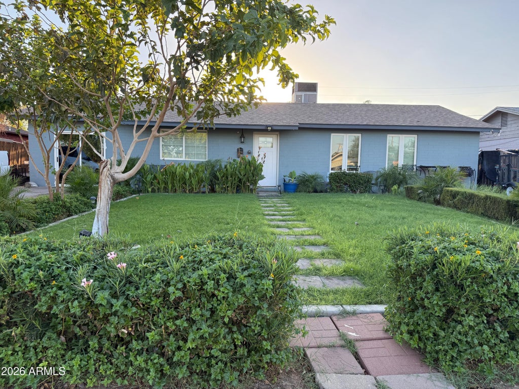 Photo of 2922 N 39th Avenue W, Phoenix, AZ 85019 (MLS # 7073294)
