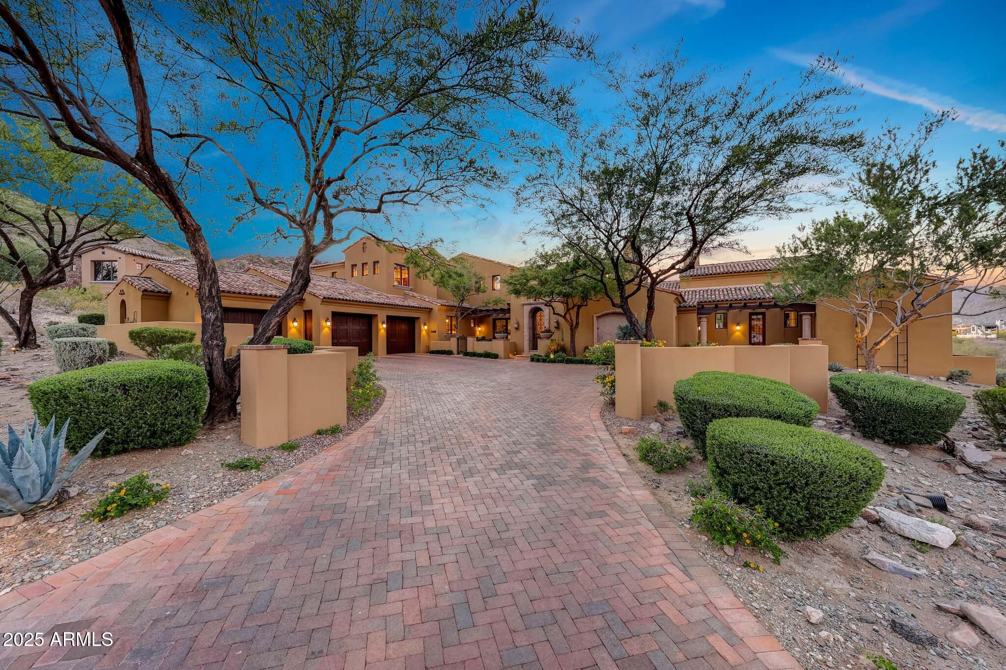 21606 W PALO BREA Circle