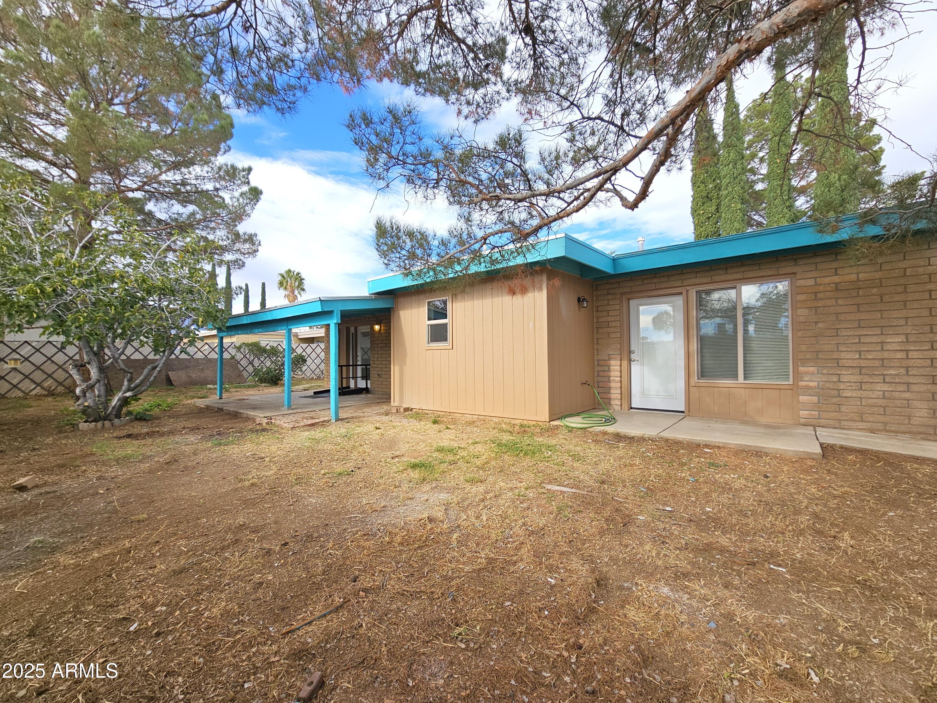 THE MEADOWS - Residential