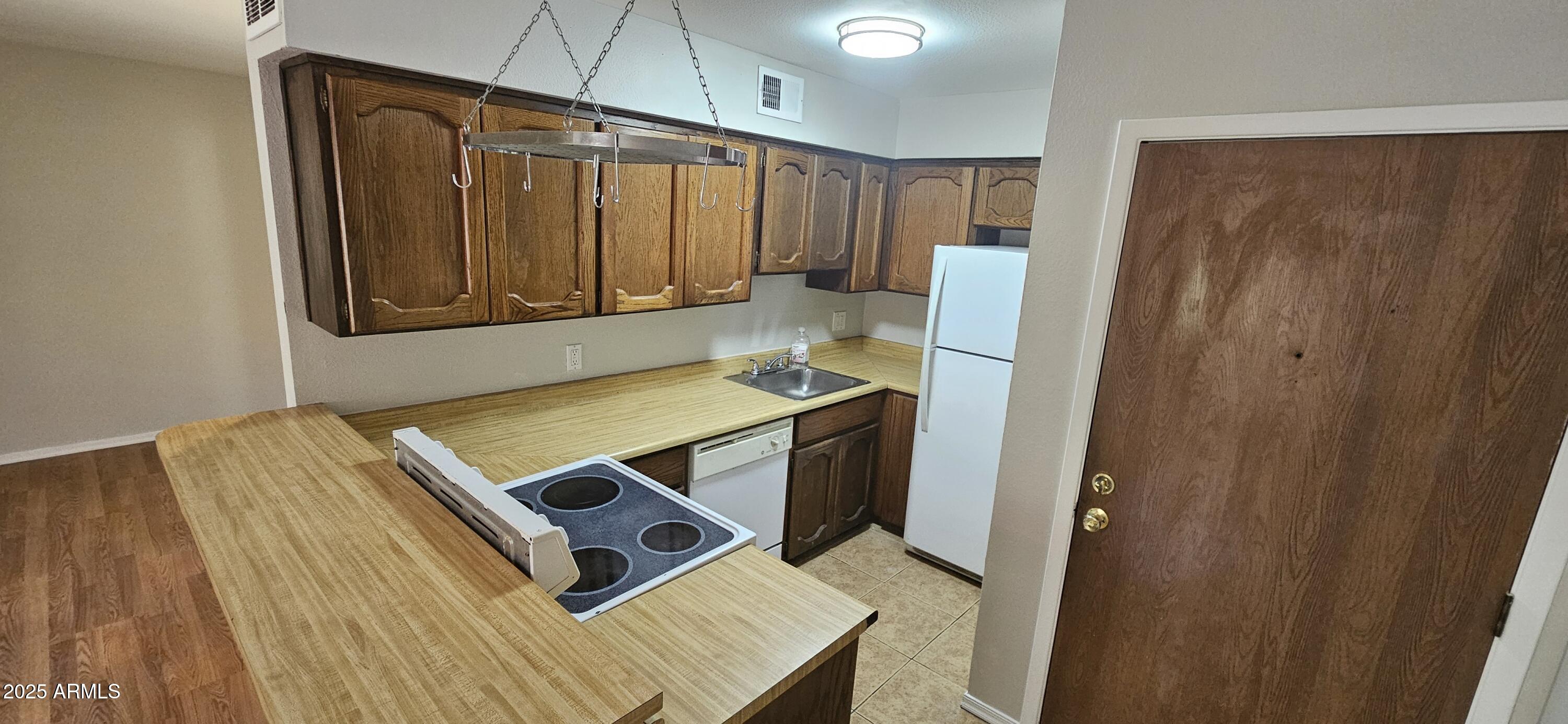 3131 W COCHISE Drive 256