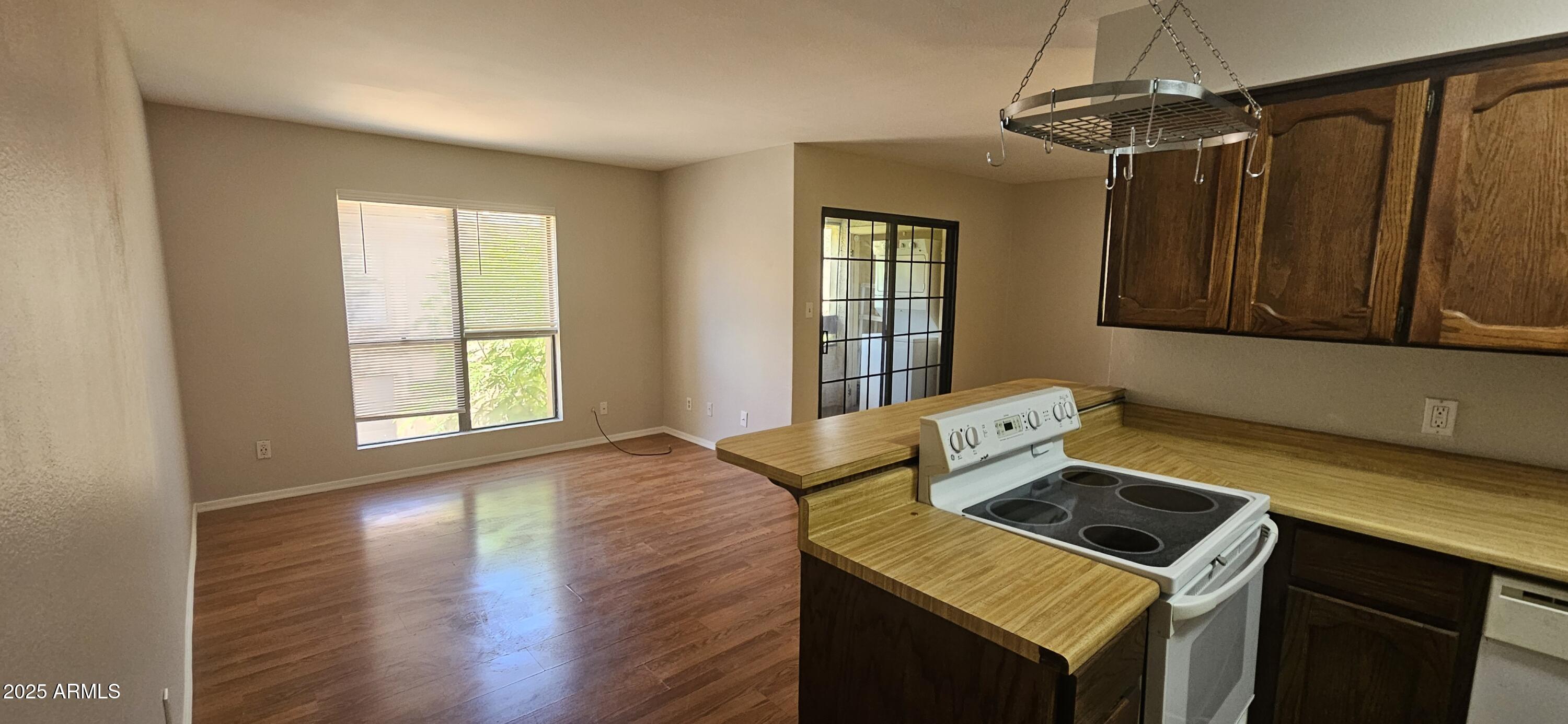 3131 W COCHISE Drive 256