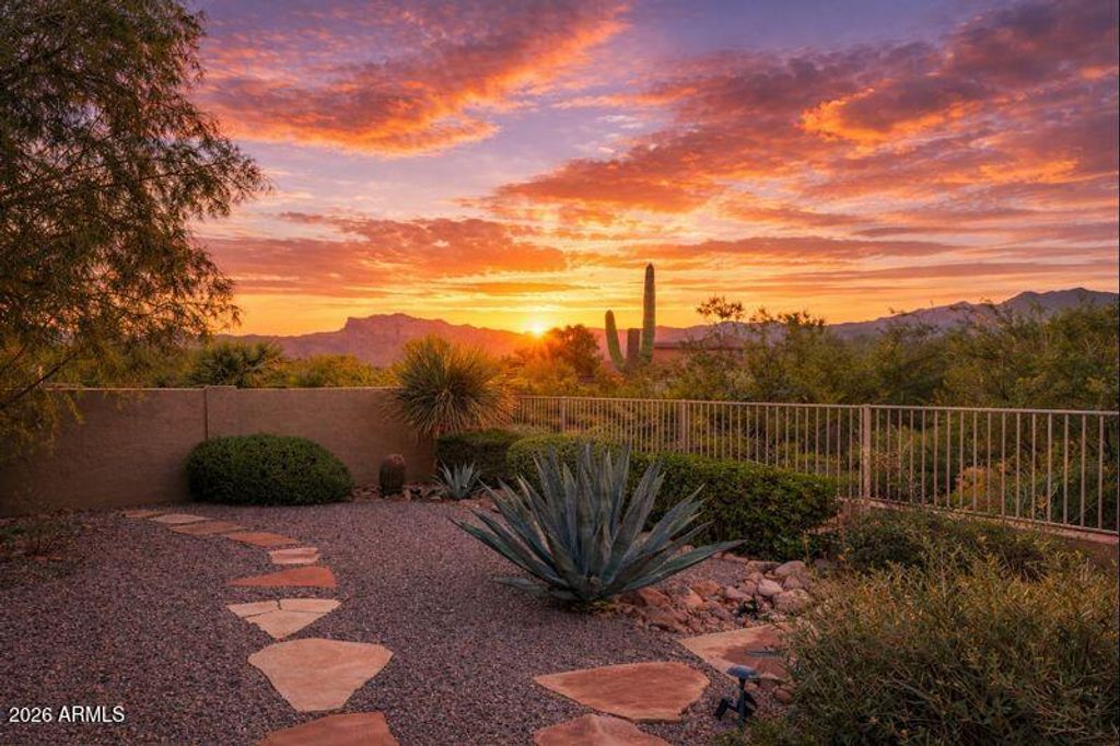 Photo of 5075 S Casa Prieto Drive, Gold Canyon, AZ 85118 (MLS # 7017687)