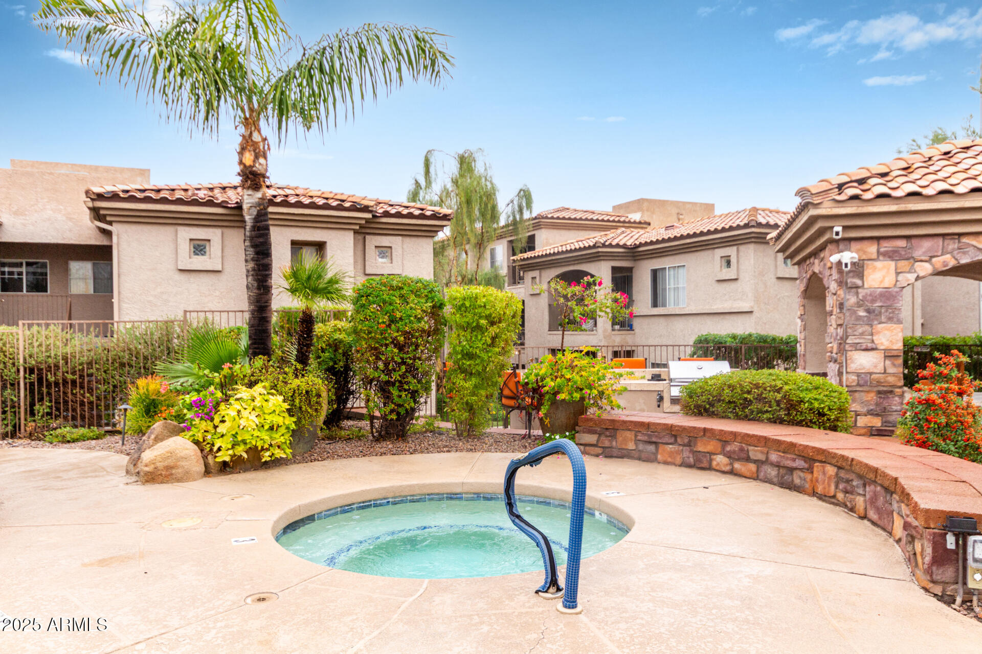 FOUR PEAKS VISTA CONDOMINIUM - Residential