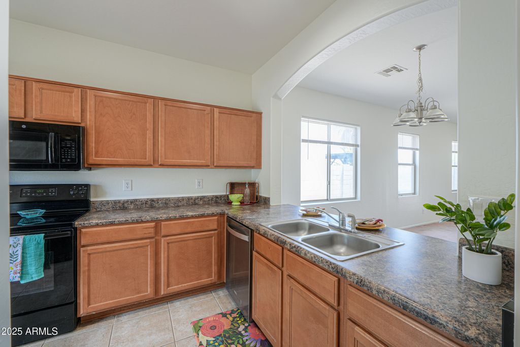 Photo of 1581 E Desert Breeze Drive, Casa Grande, AZ 85122 (MLS # 6896967)