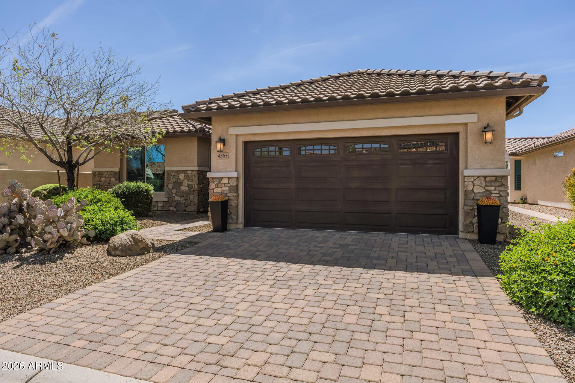 4363 W BOX CANYON Drive