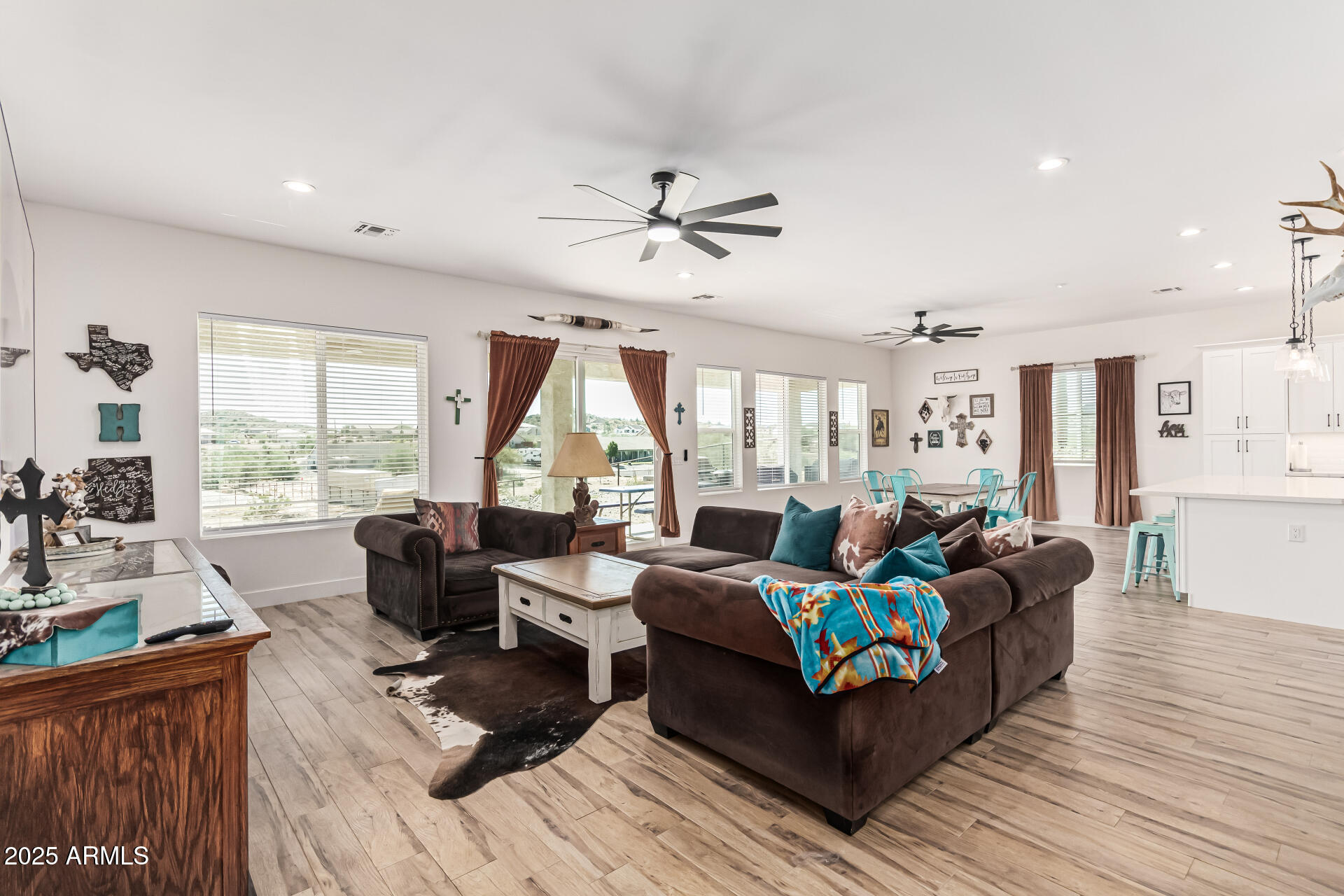 3925 W MOON DUST Trail
