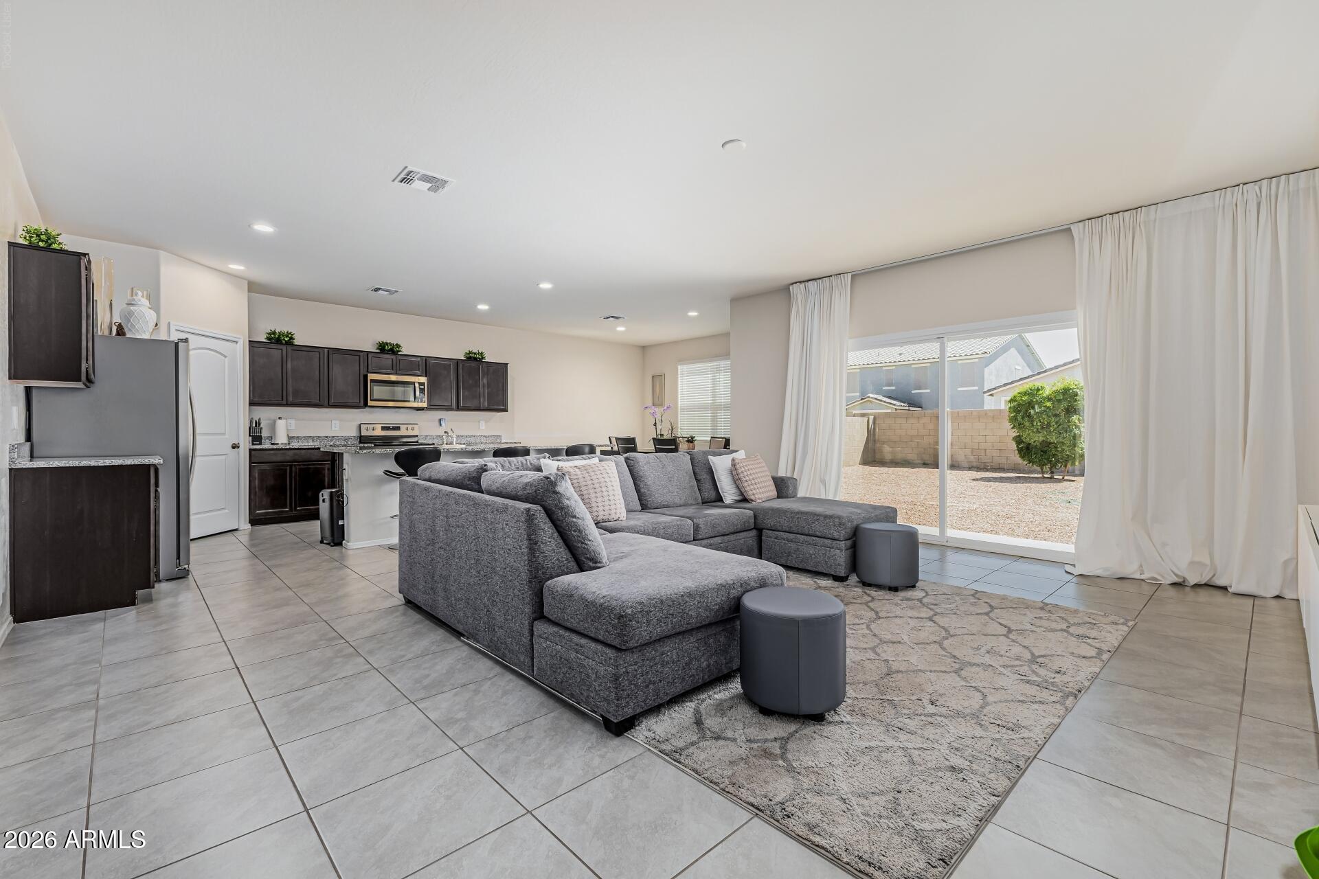 Properties 4 36627 W SAN CAPISTRANO Avenue