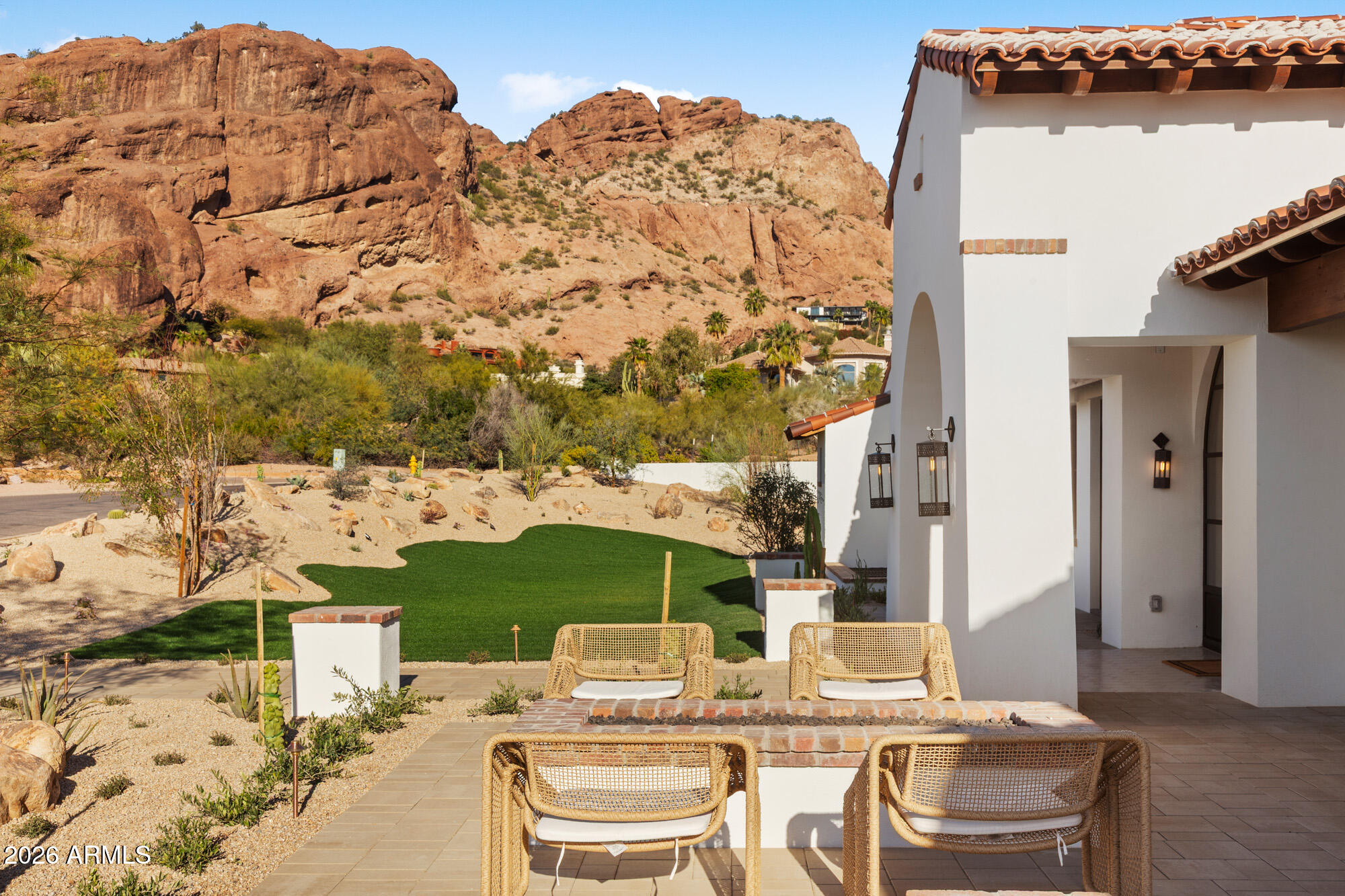 4605 E ROCKRIDGE Road