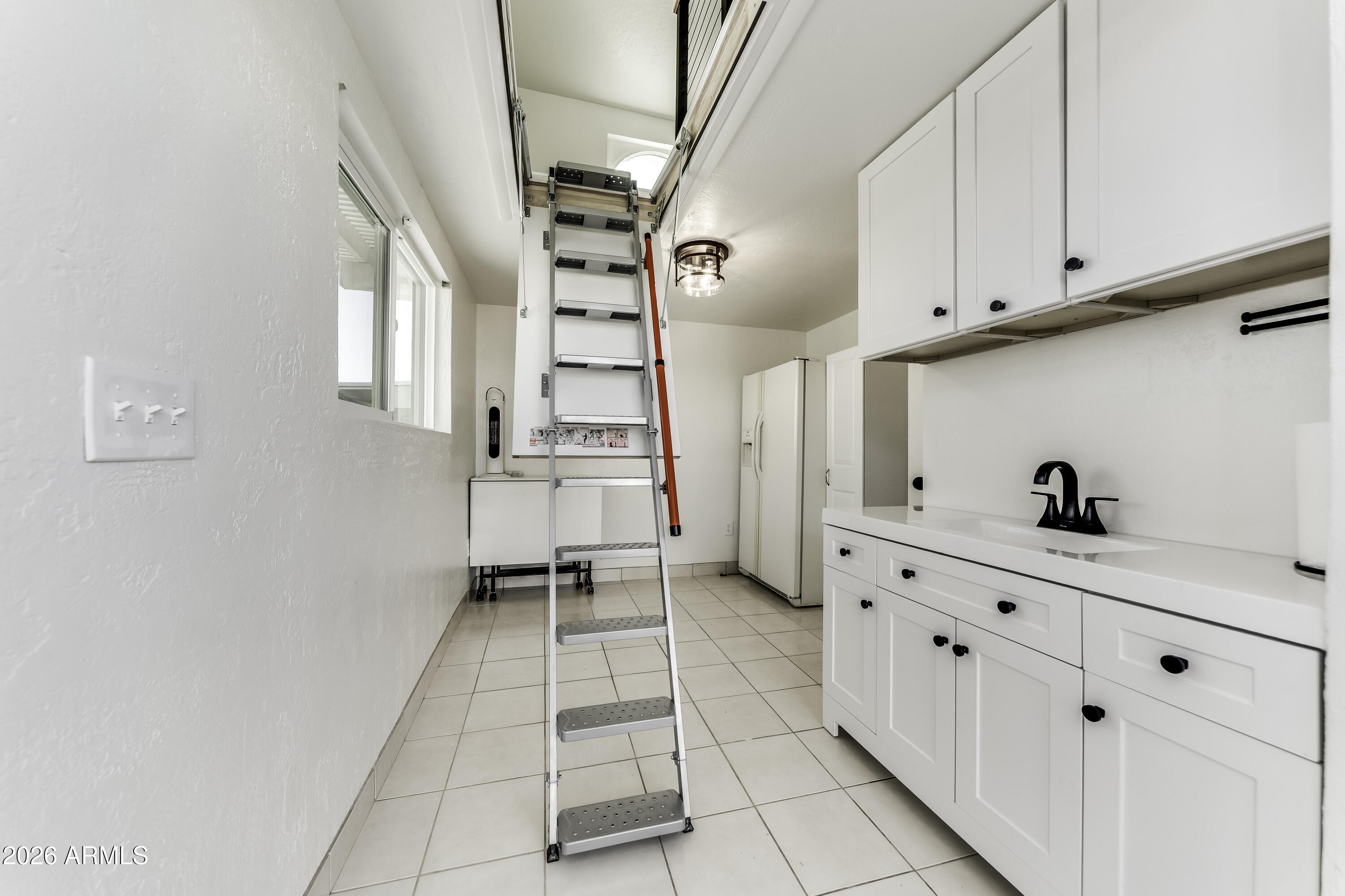 17200 W BELL Road 860