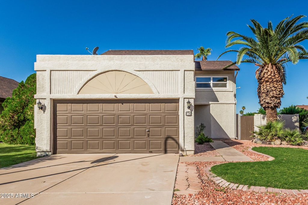 Photo of 736 N Hazelton Drive, Chandler, AZ 85226 (MLS # 6928534)