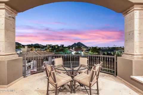Photo of 5738 N 32nd Place, Paradise Valley, AZ 85253 (MLS # 6898118)