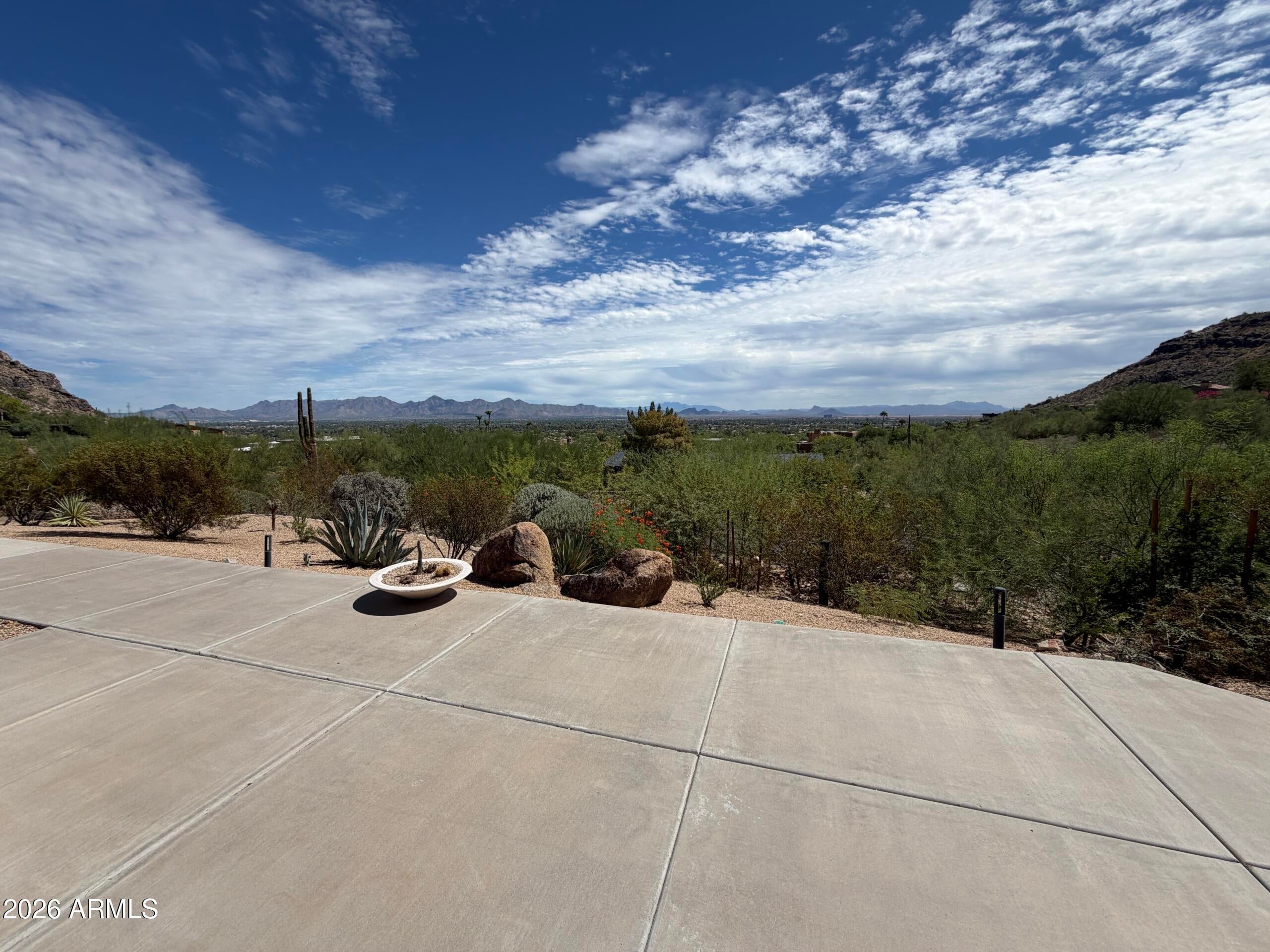 5849 E HUMMINGBIRD Lane