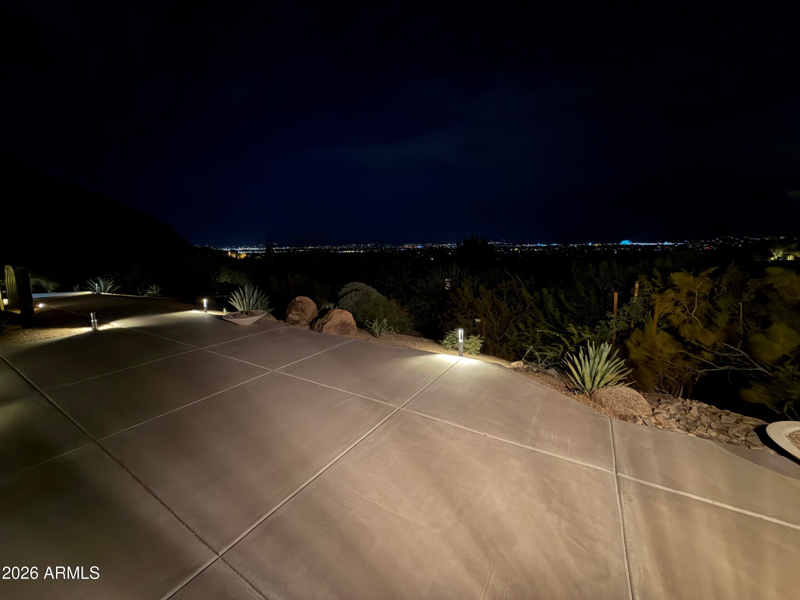 5849 E HUMMINGBIRD Lane