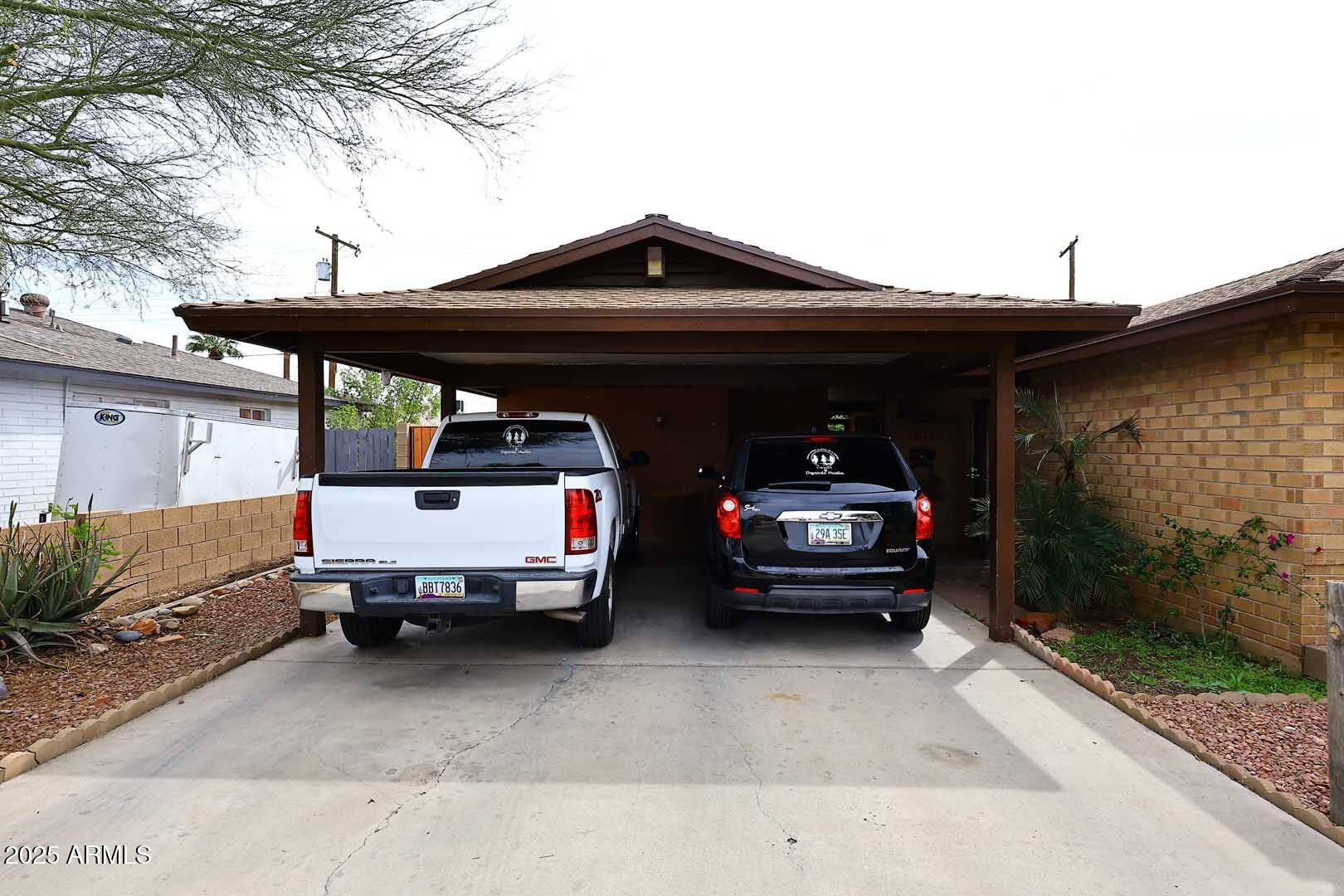 2619 W LAMAR Road