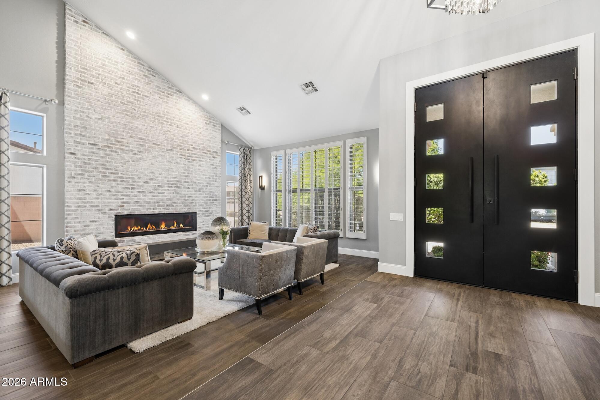 1141 N OMAHA --