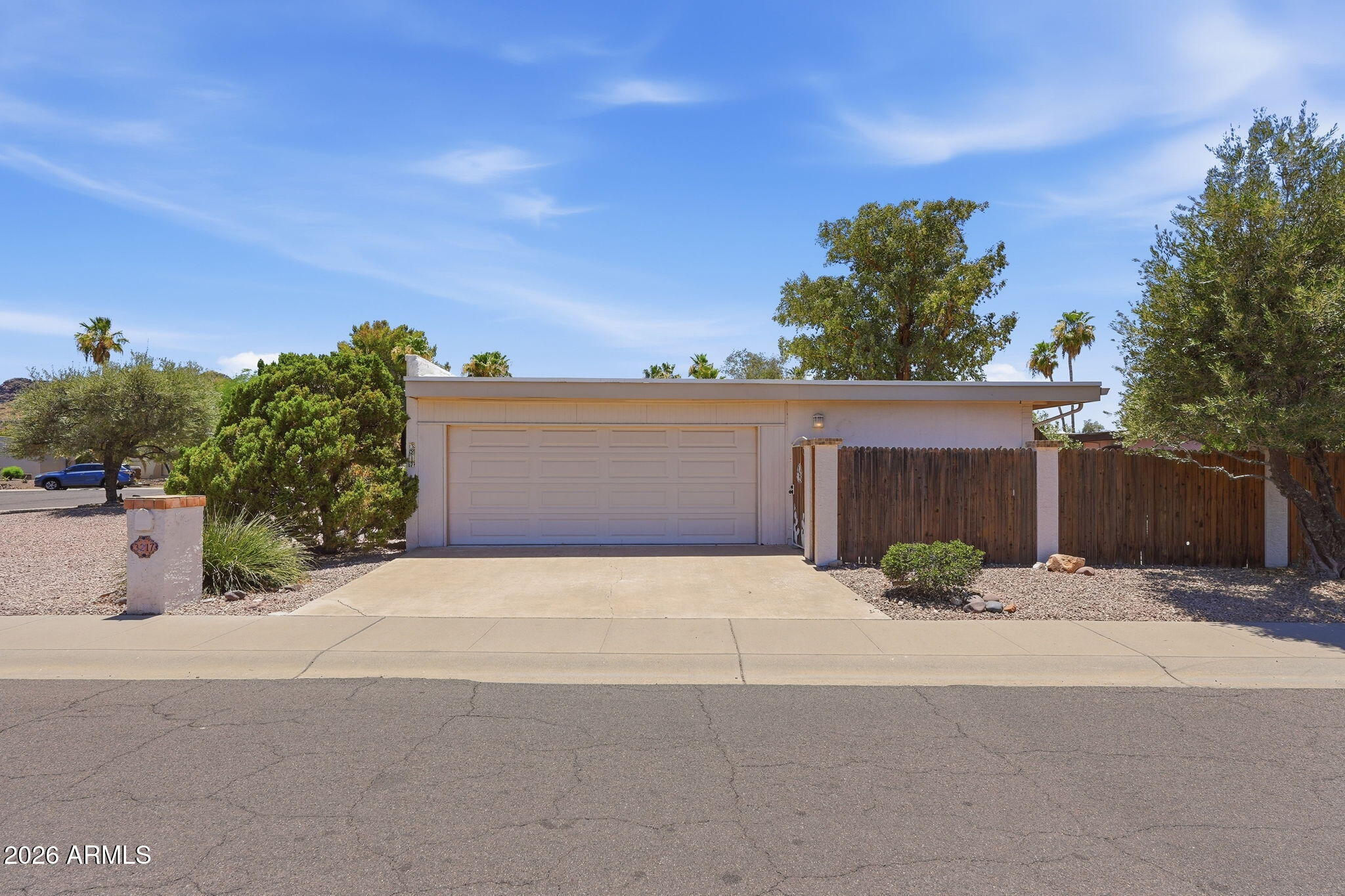 3217 E MALAPAI Drive
