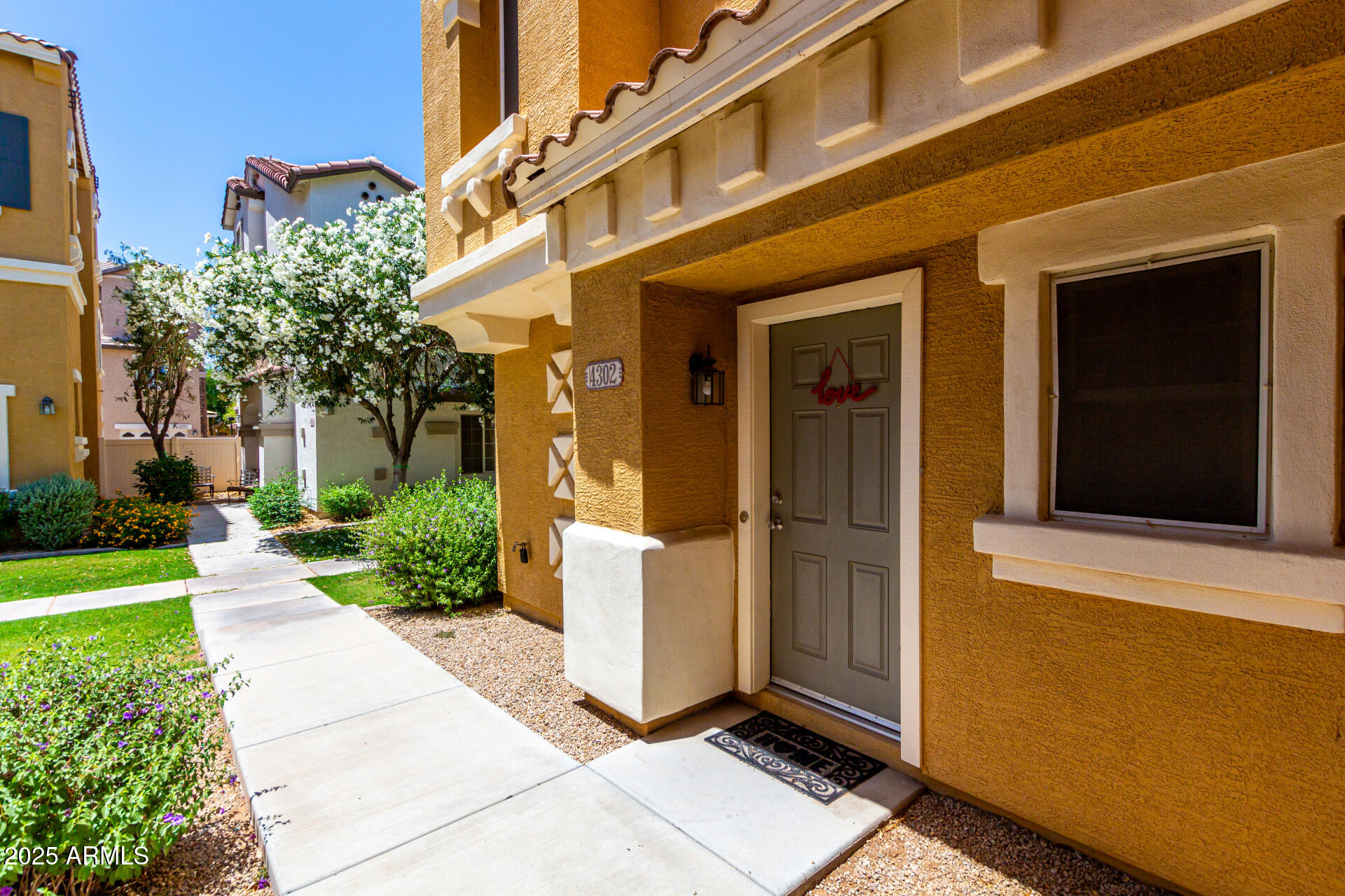 4302 E Jasper Drive