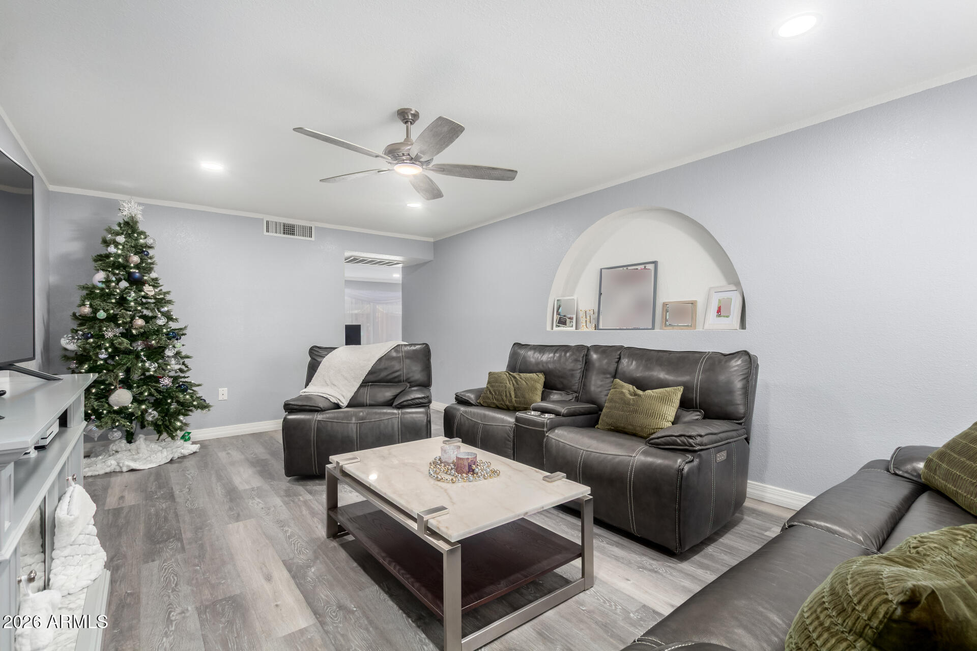 3840 W SIERRA Street