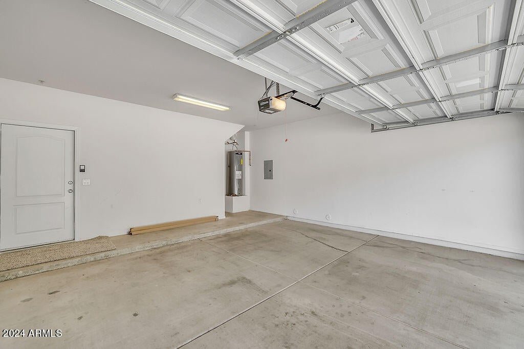 705 W QUEEN CREEK Road 2192