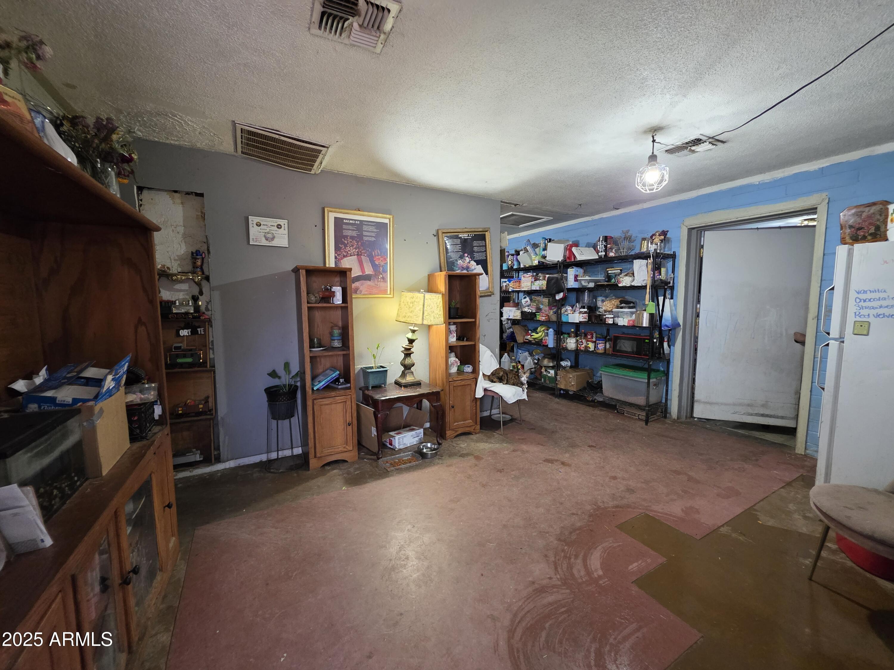 3235 W JEFFERSON Street
