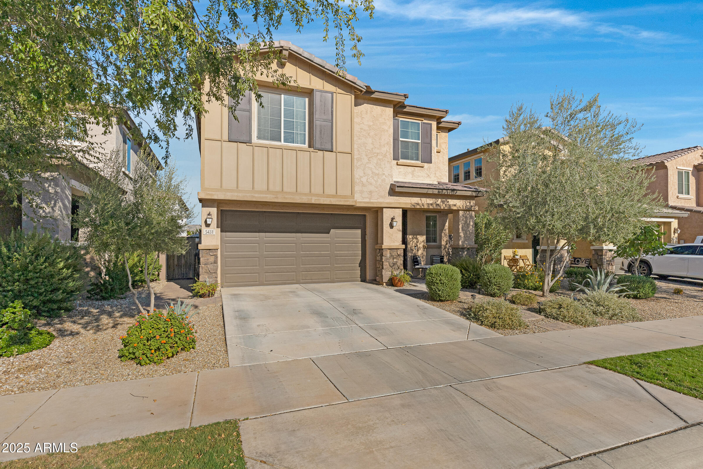 5431 S CANYON RIM --