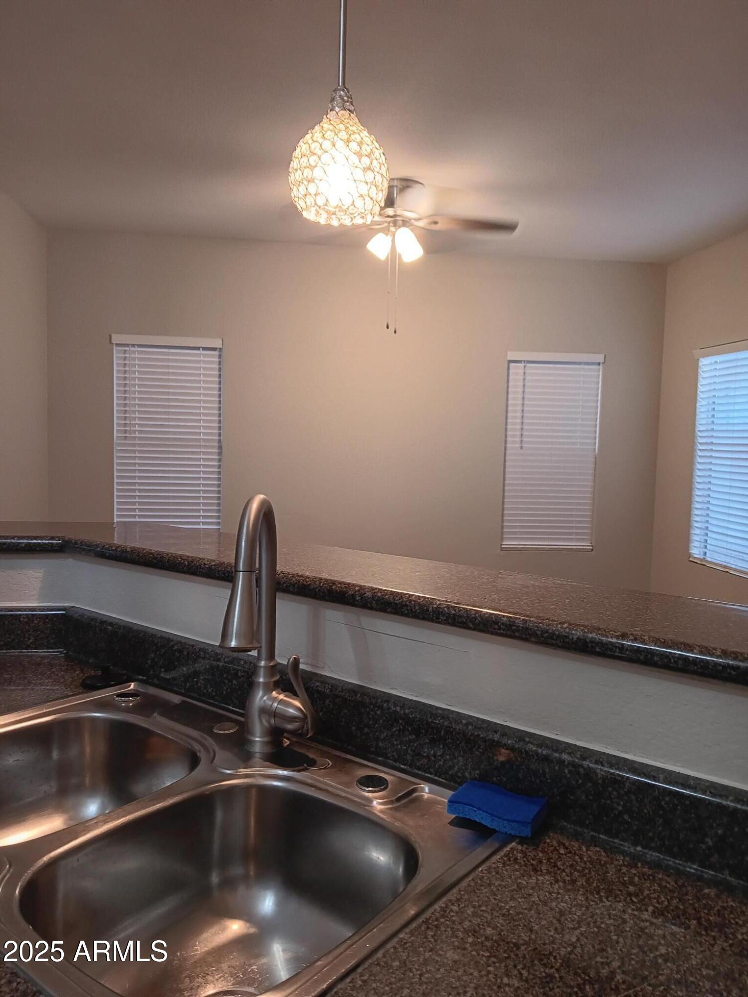 6827 W AIRE LIBRE Avenue