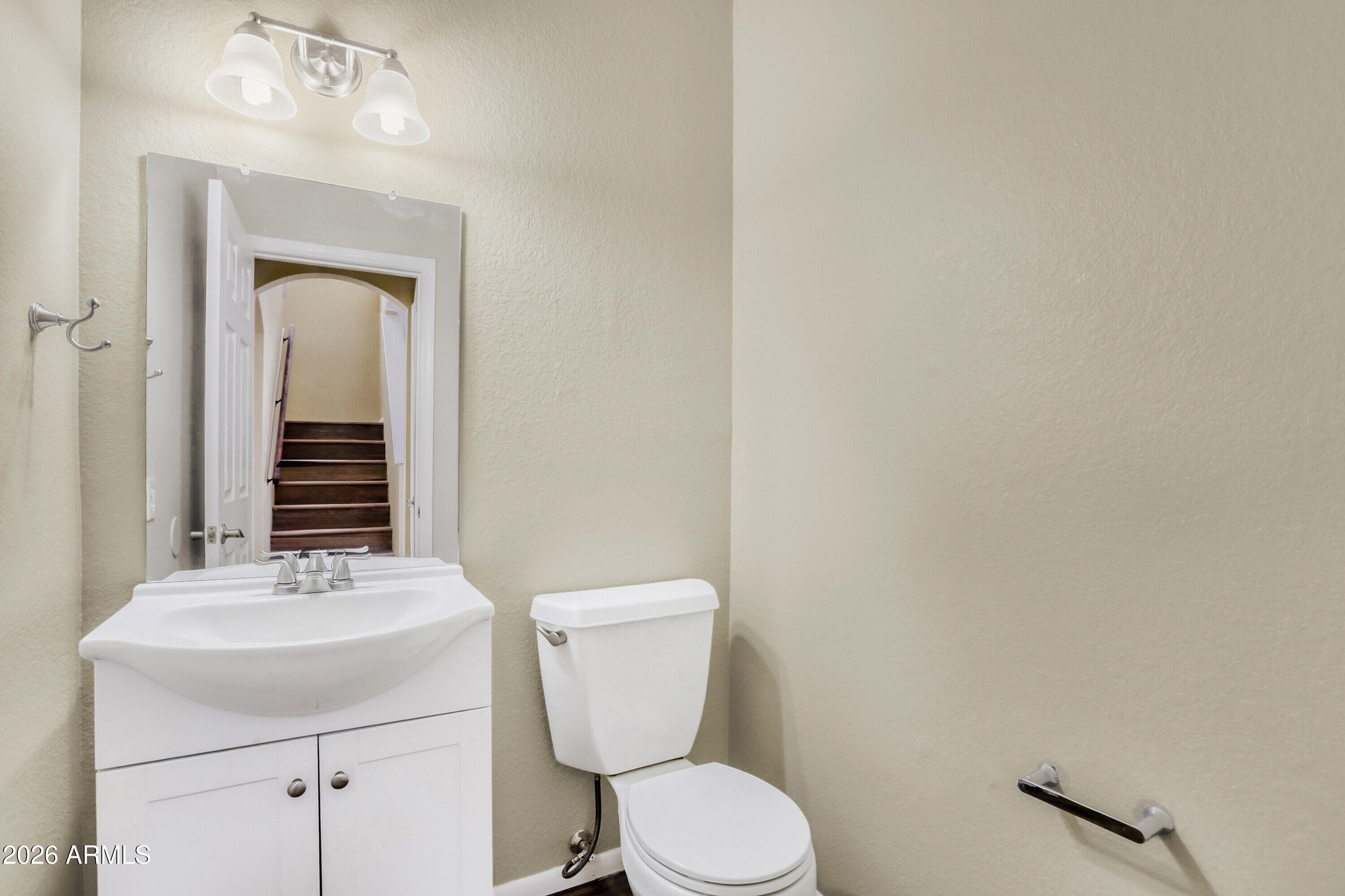 6827 W AIRE LIBRE Avenue