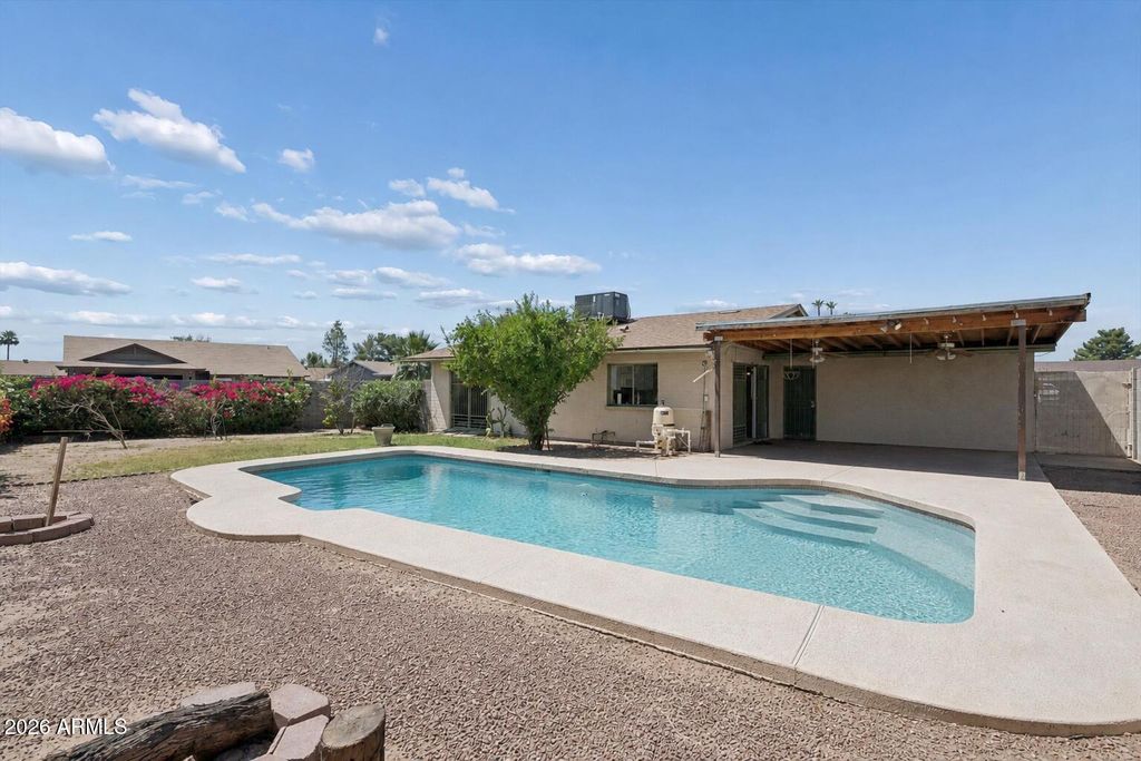 Photo of 4301 N 80th Lane, Phoenix, AZ 85033 (MLS # 7028237)