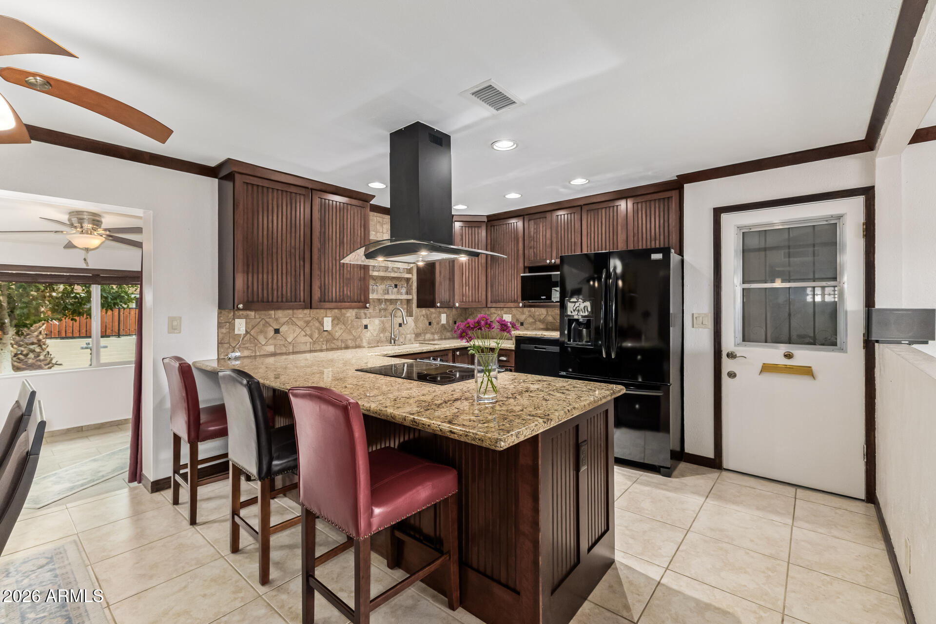 5349 E DALLAS Street